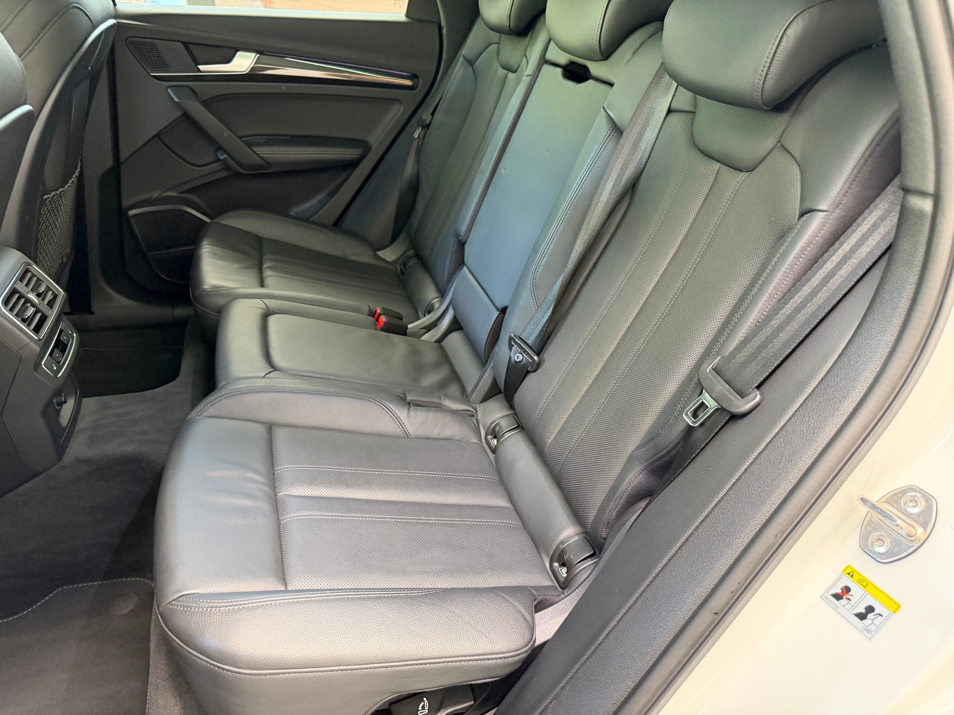 AUDI SQ5 3.0 TFSI quattro S-tronic-image-14