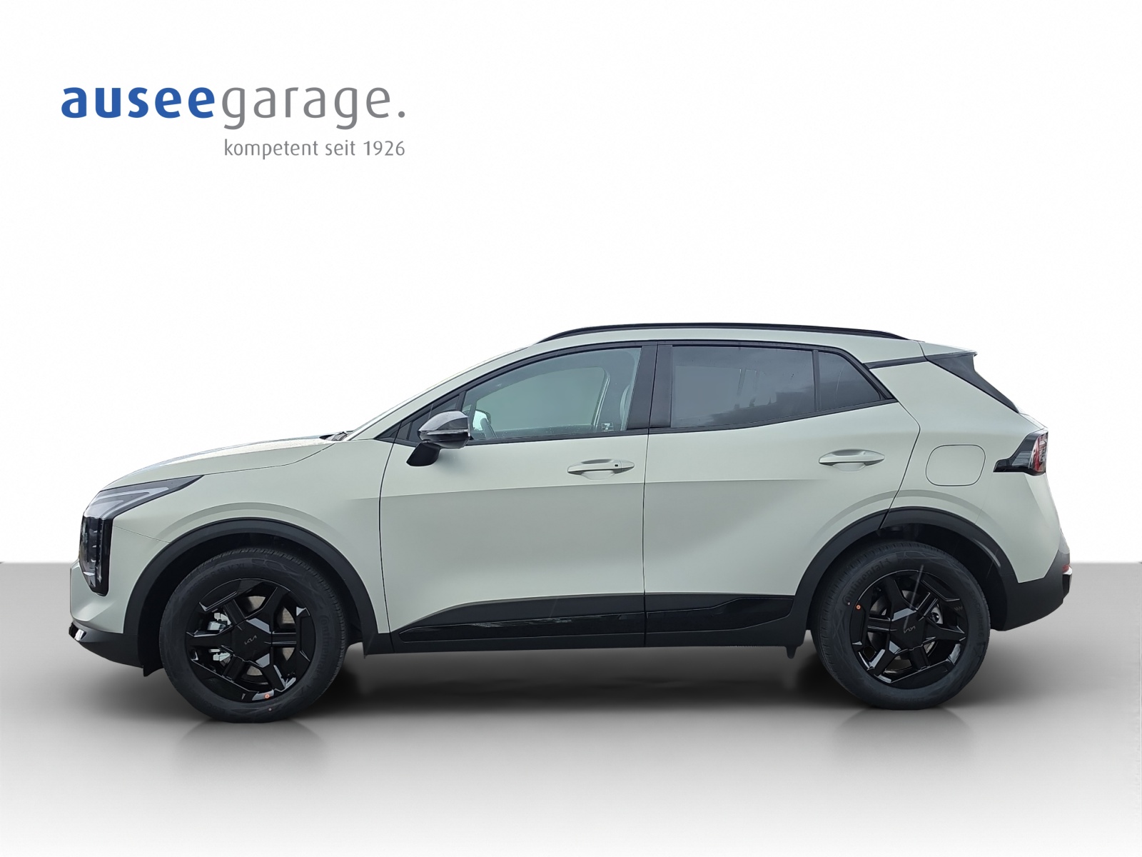 KIA Sportage 1.6 T-GDi Hybrid Black Edition-image-2
