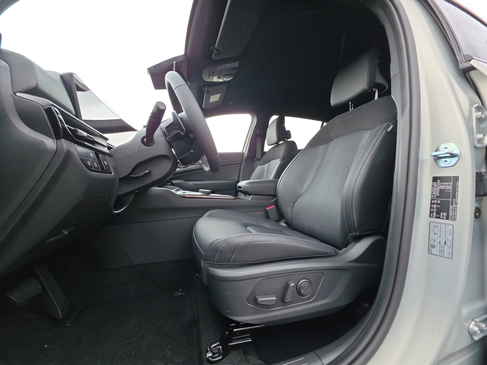 KIA Sportage 1.6 T-GDi Hybrid Black Edition-image-6