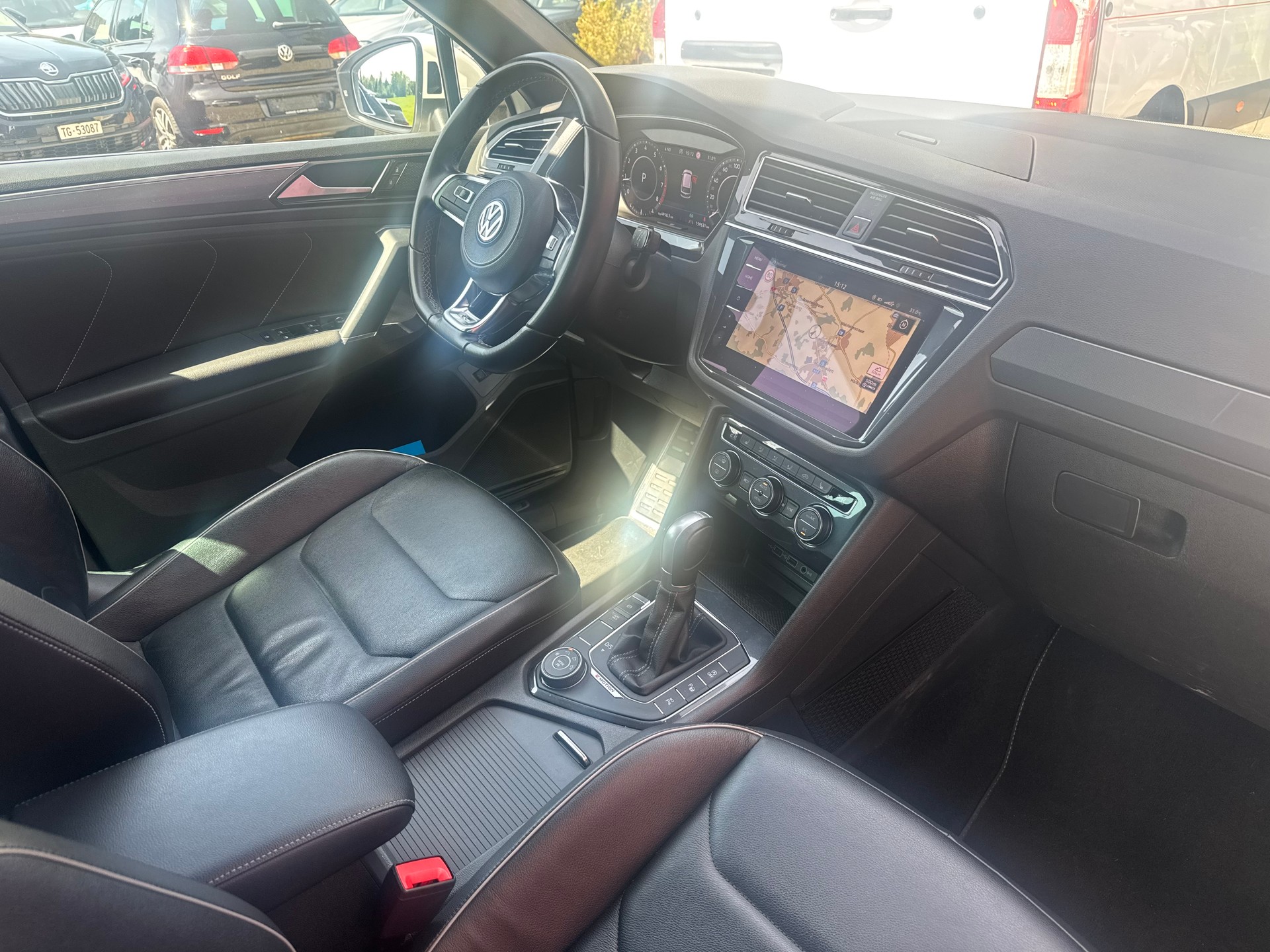 VW Tiguan 2.0TSI Highline 4Motion DSG R-Line-image-6