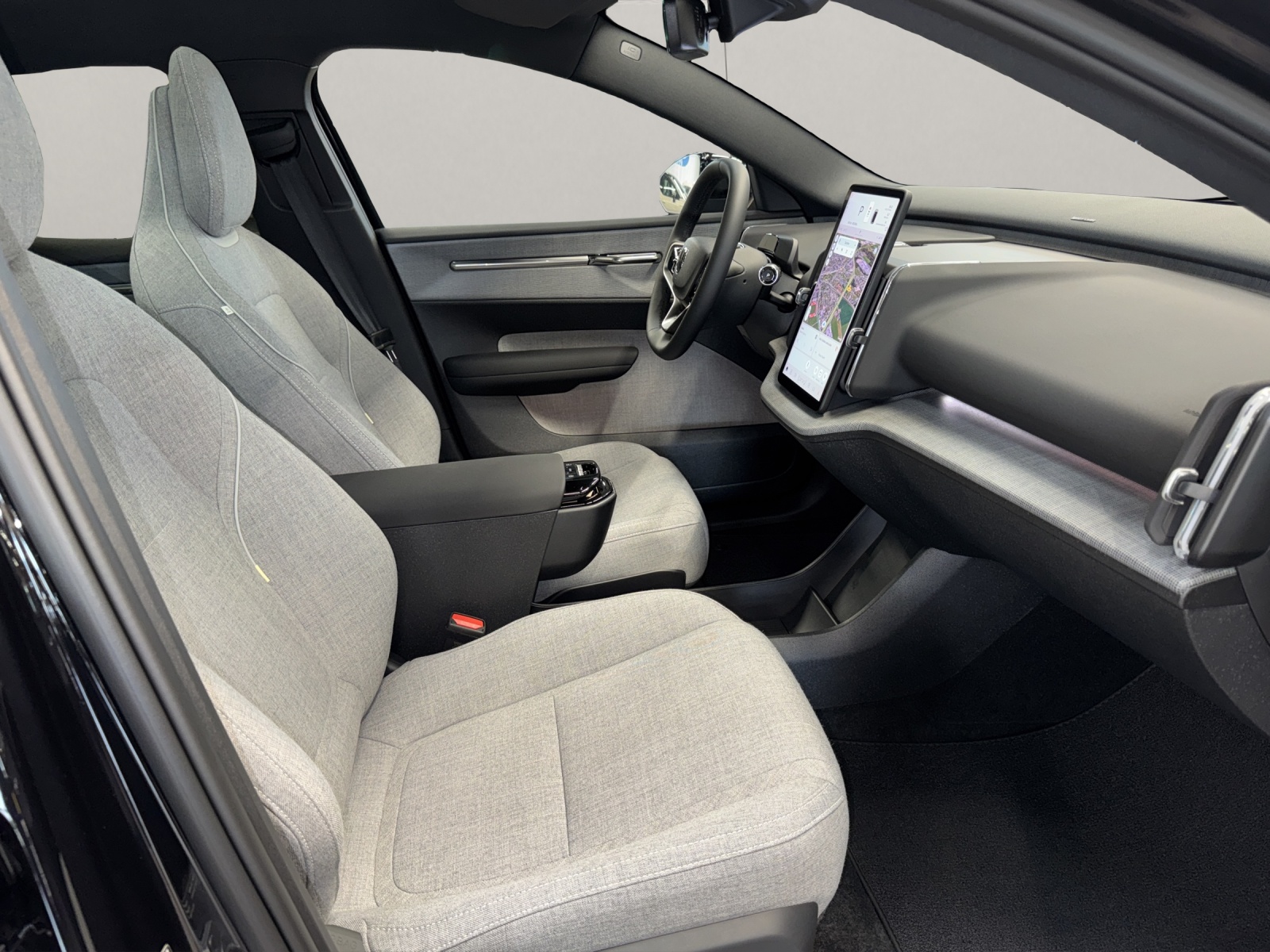 VOLVO EX30 P8 Ultra AWD-image-11