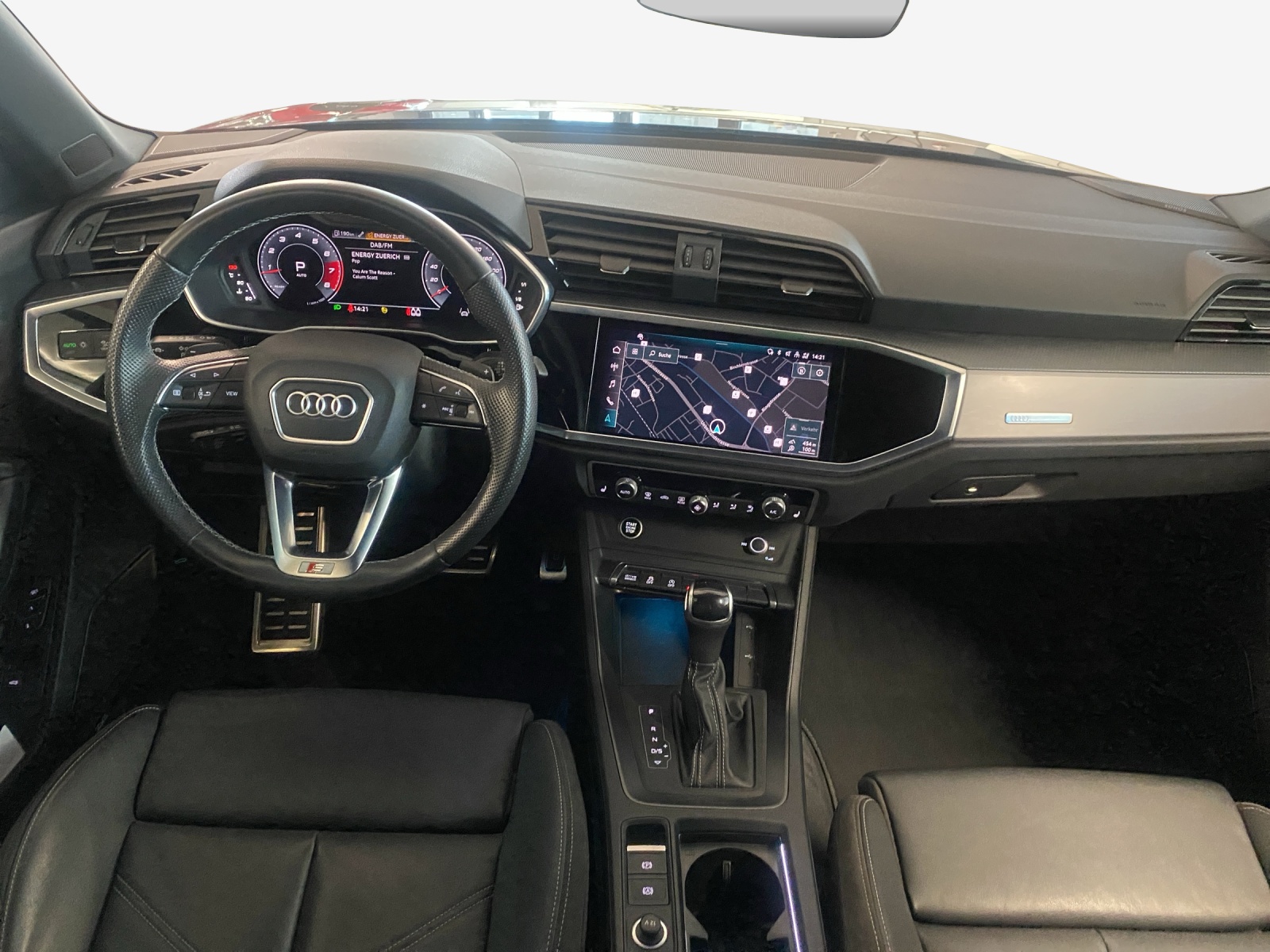 AUDI Q3 35 TFSI S line Attraction S-tronic-image-8