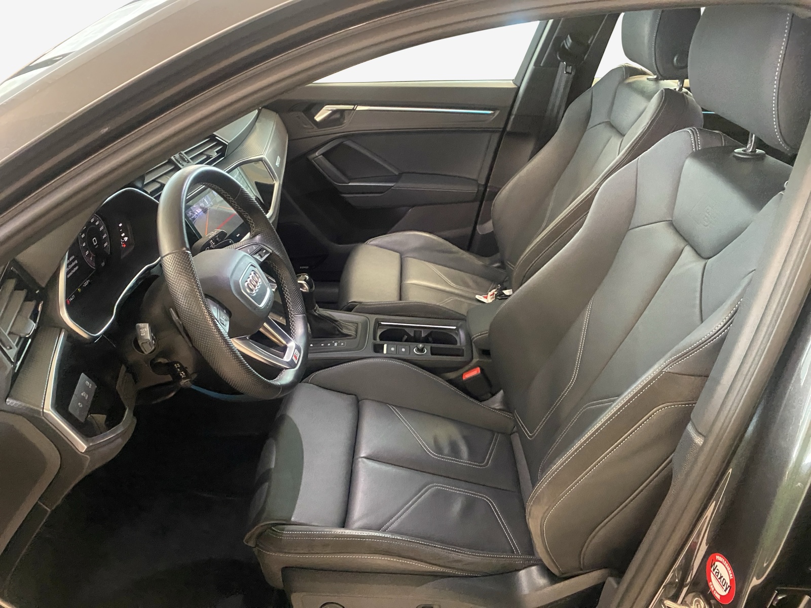 AUDI Q3 35 TFSI S line Attraction S-tronic-image-7