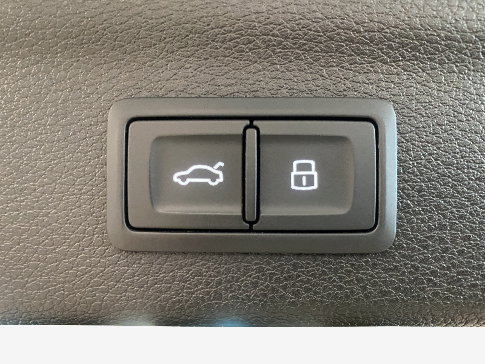 AUDI Q3 35 TFSI S line Attraction S-tronic-image-13