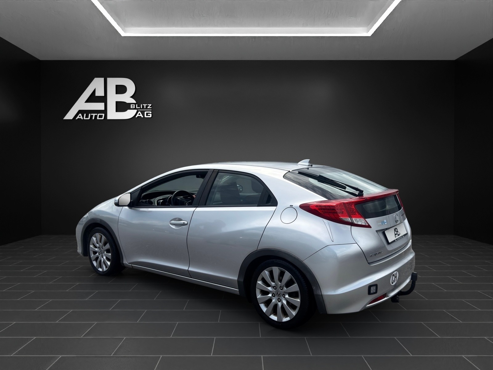 HONDA Civic 2.2i-DTEC Sport-image-2