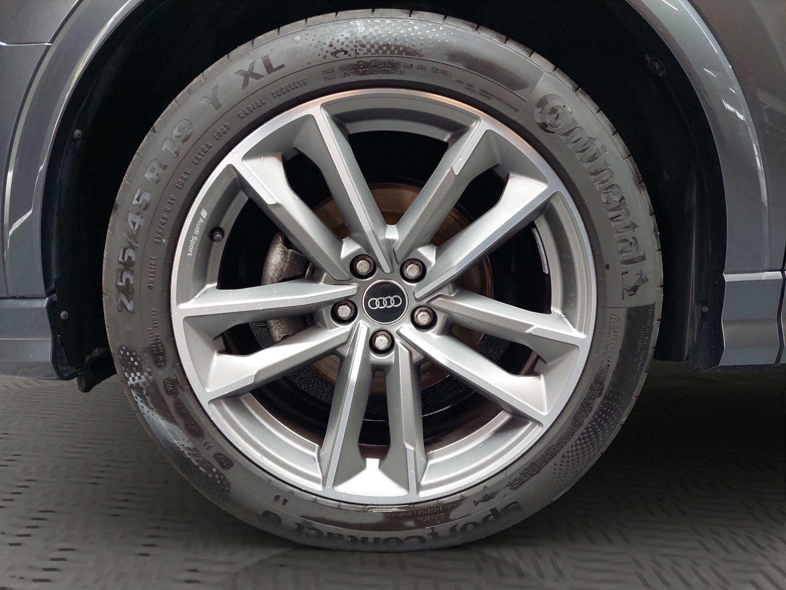 AUDI Q3 35 TDI S line quattro S-tronic-image-11