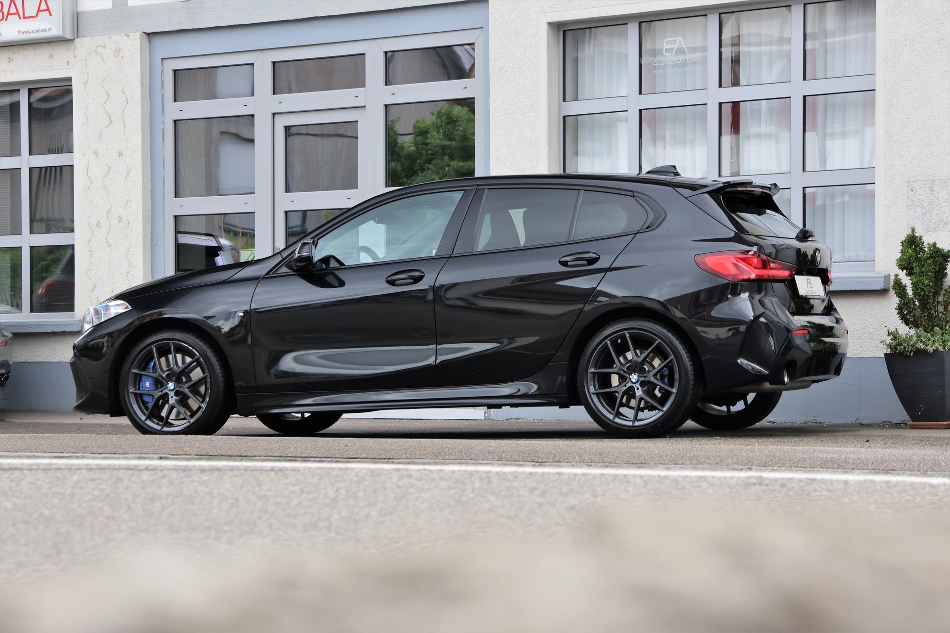 BMW 118i M Sport Steptronic (CH)-image-3