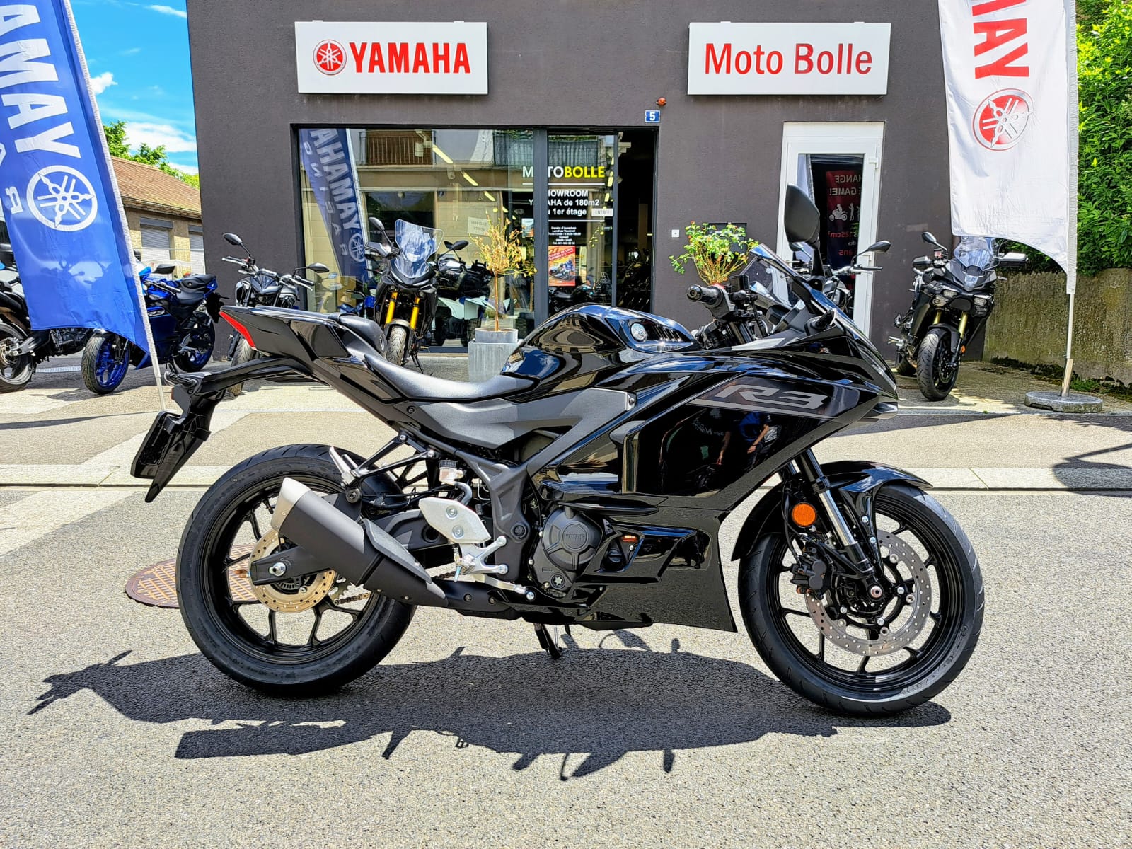 YAMAHA YZF-R3