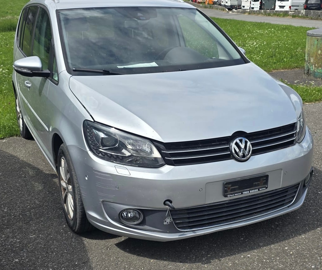 VW Touran 1.4 TSI Highline DSG-image-3