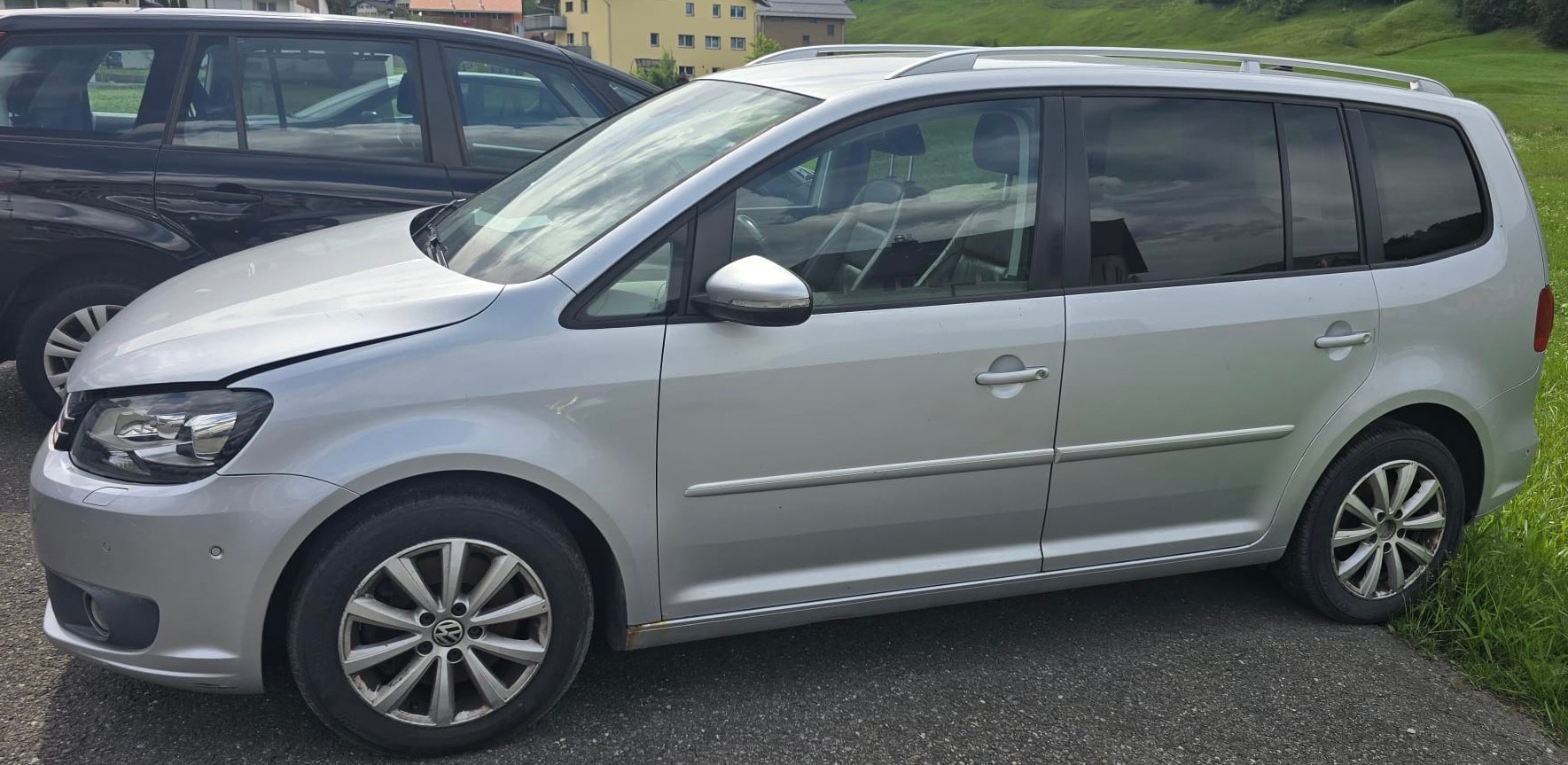 VW Touran 1.4 TSI Highline DSG-image-4