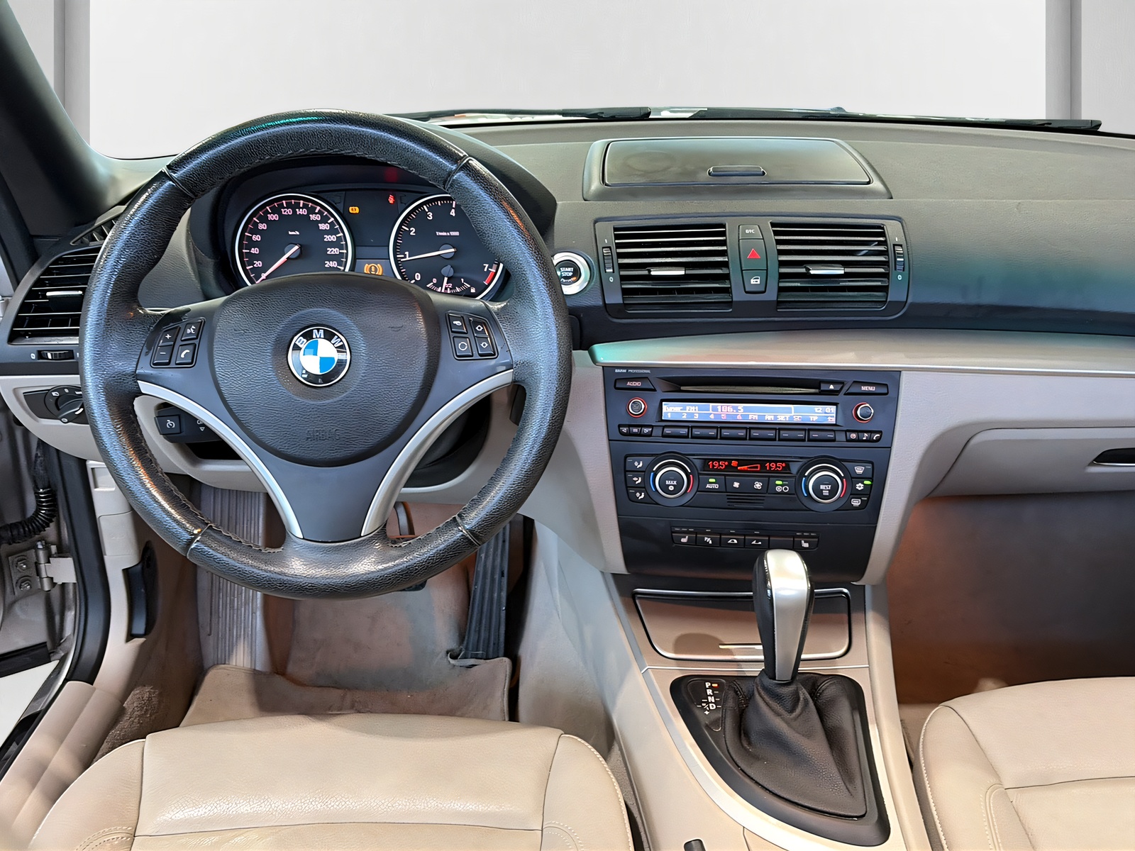 BMW 120i Steptronic**Ab Platz,Offen mit Hardtop**-image-8