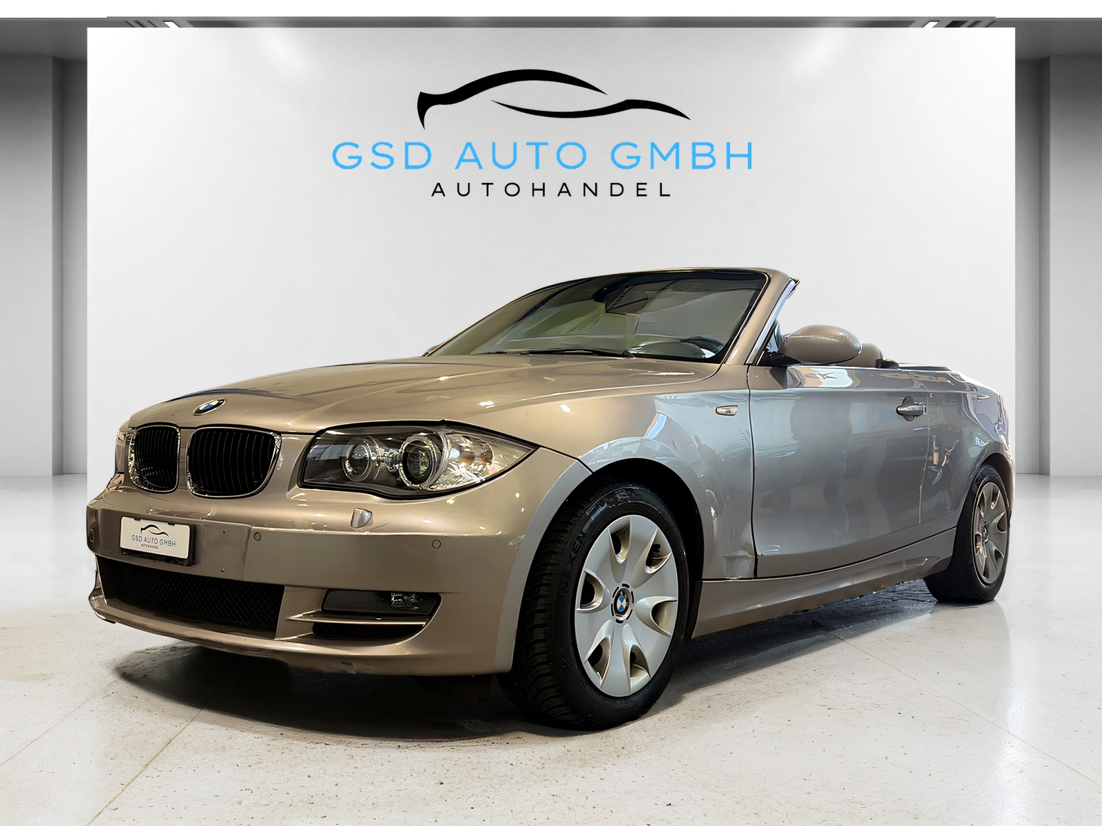 BMW 120i Steptronic**Ab Platz,Offen mit Hardtop**-image-0
