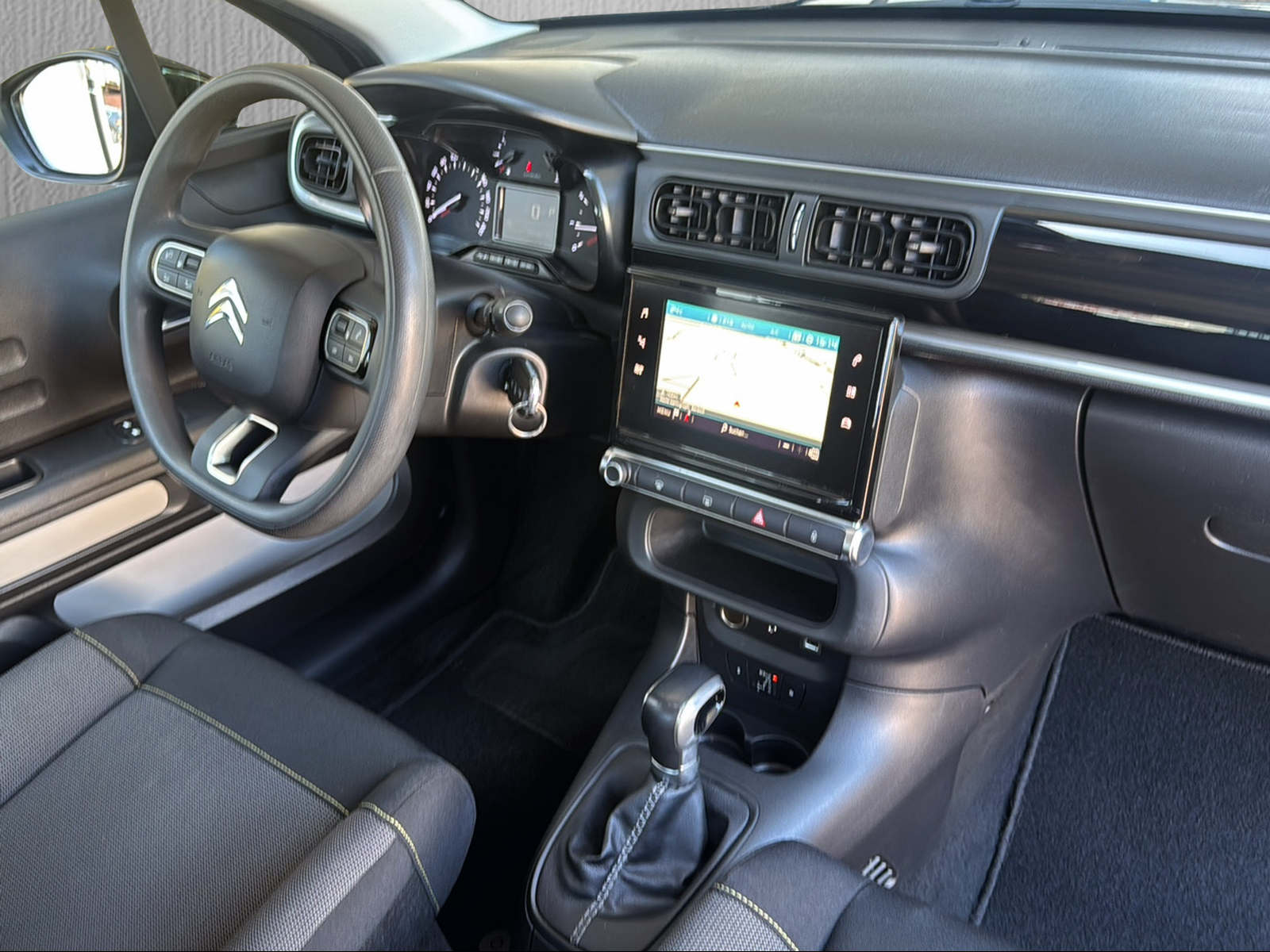 CITROEN C3 1.2i PureTech Feel EAT-image-11