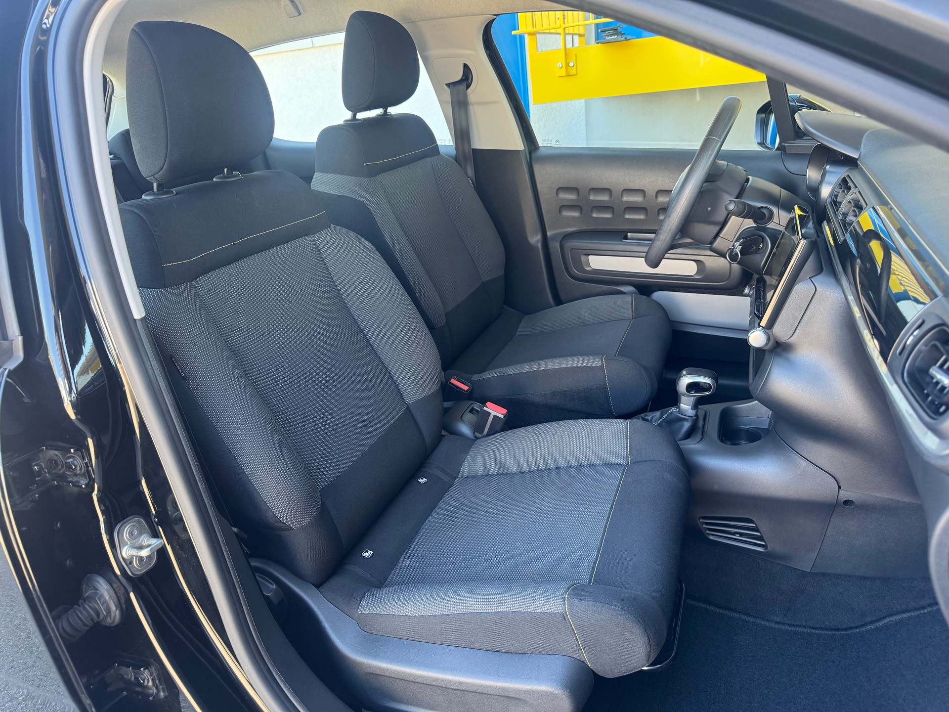 CITROEN C3 1.2i PureTech Feel EAT-image-8