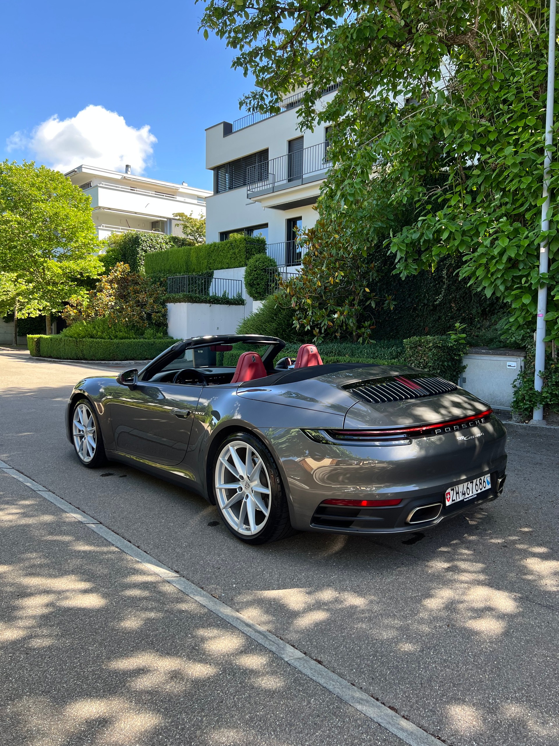 PORSCHE 3.0 Carrera 4 PDK-image-9