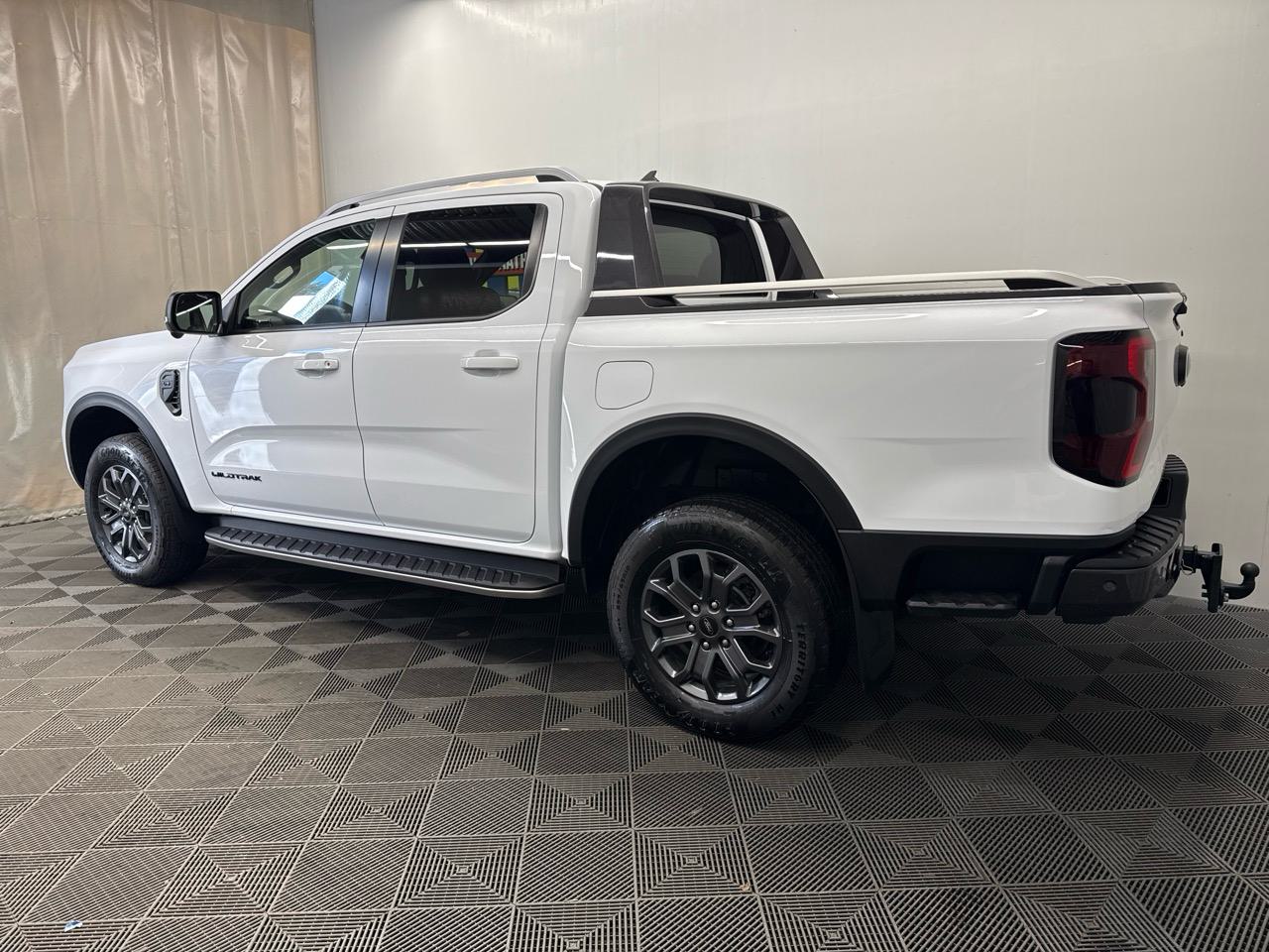 FORD Ranger Wildtrak 3.0 Eco Blue e-4WD Automat-showroom-element-1