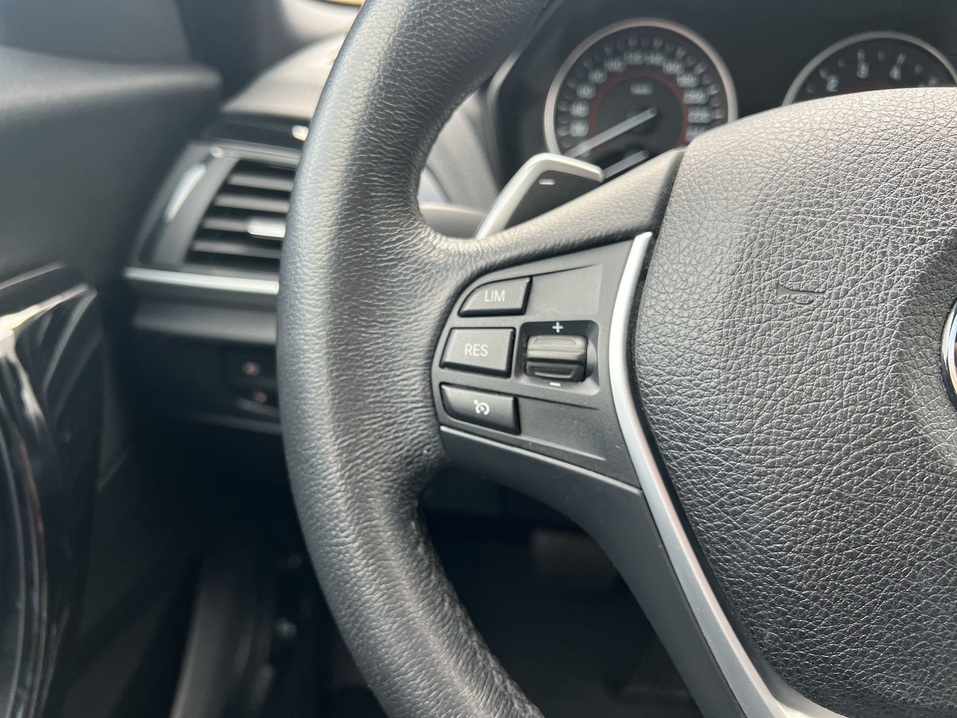BMW 120i Sport Line Steptronic-image-14