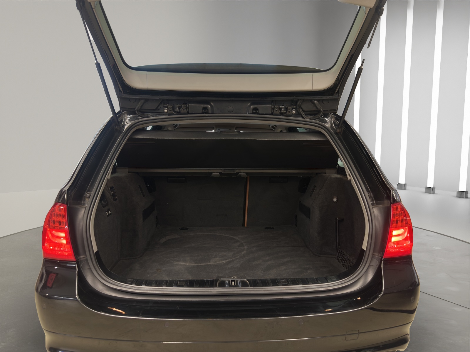 BMW 320d xDrive Touring more4you Steptronic-image-13