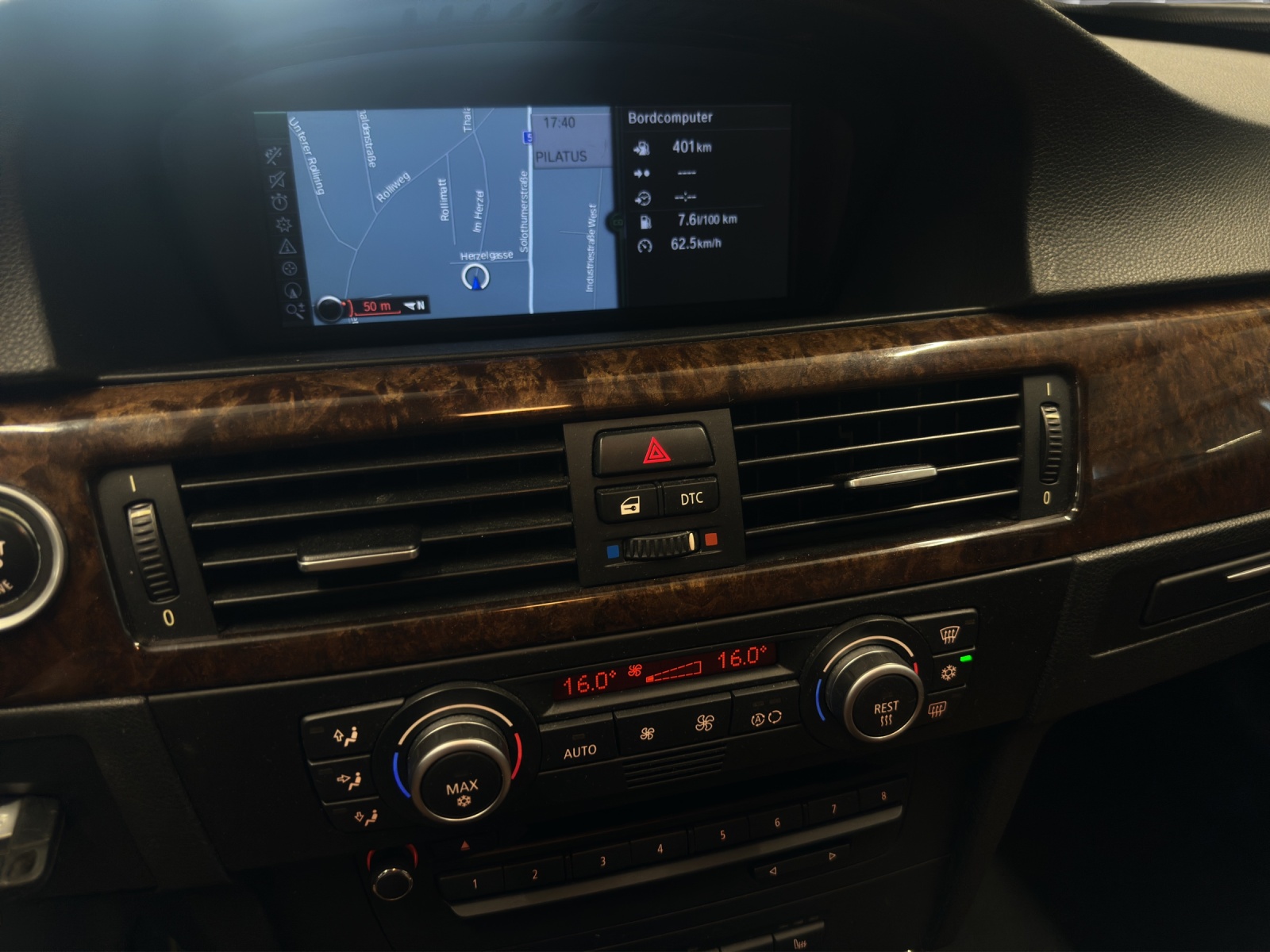 BMW 320d xDrive Touring more4you Steptronic-image-10