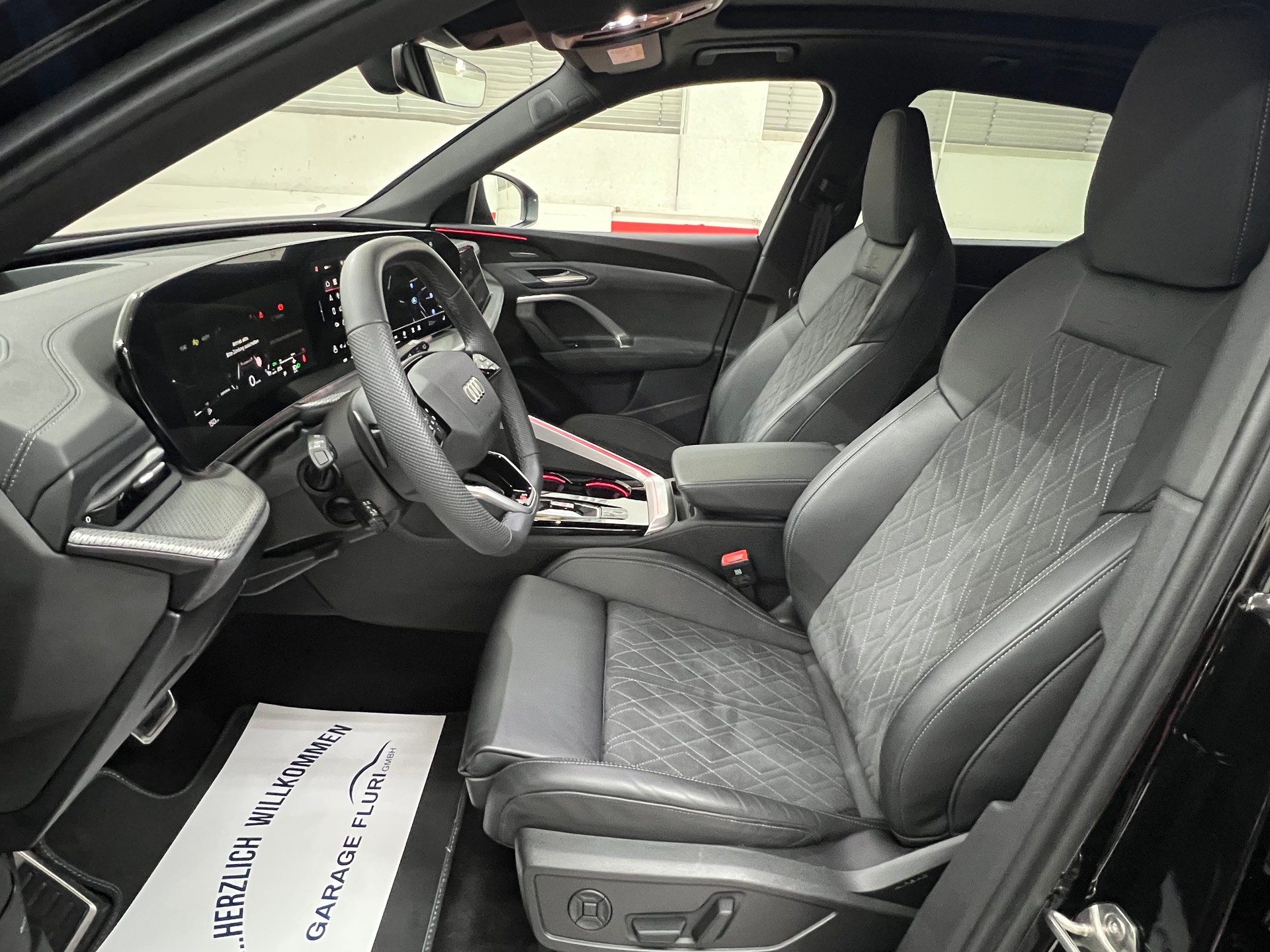 AUDI SQ5 TFSI quattro S-tronic-image-9