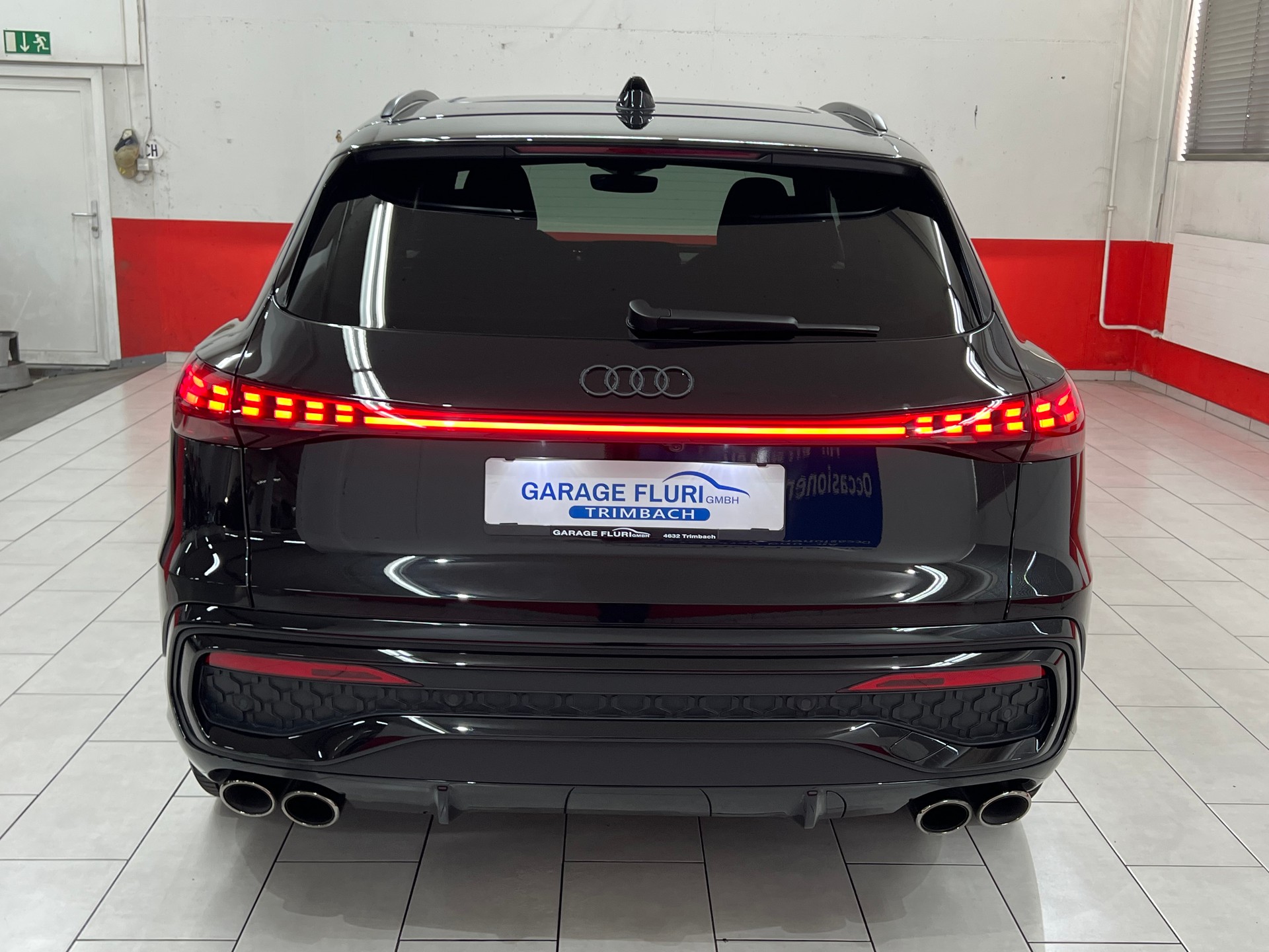 AUDI SQ5 TFSI quattro S-tronic-image-4