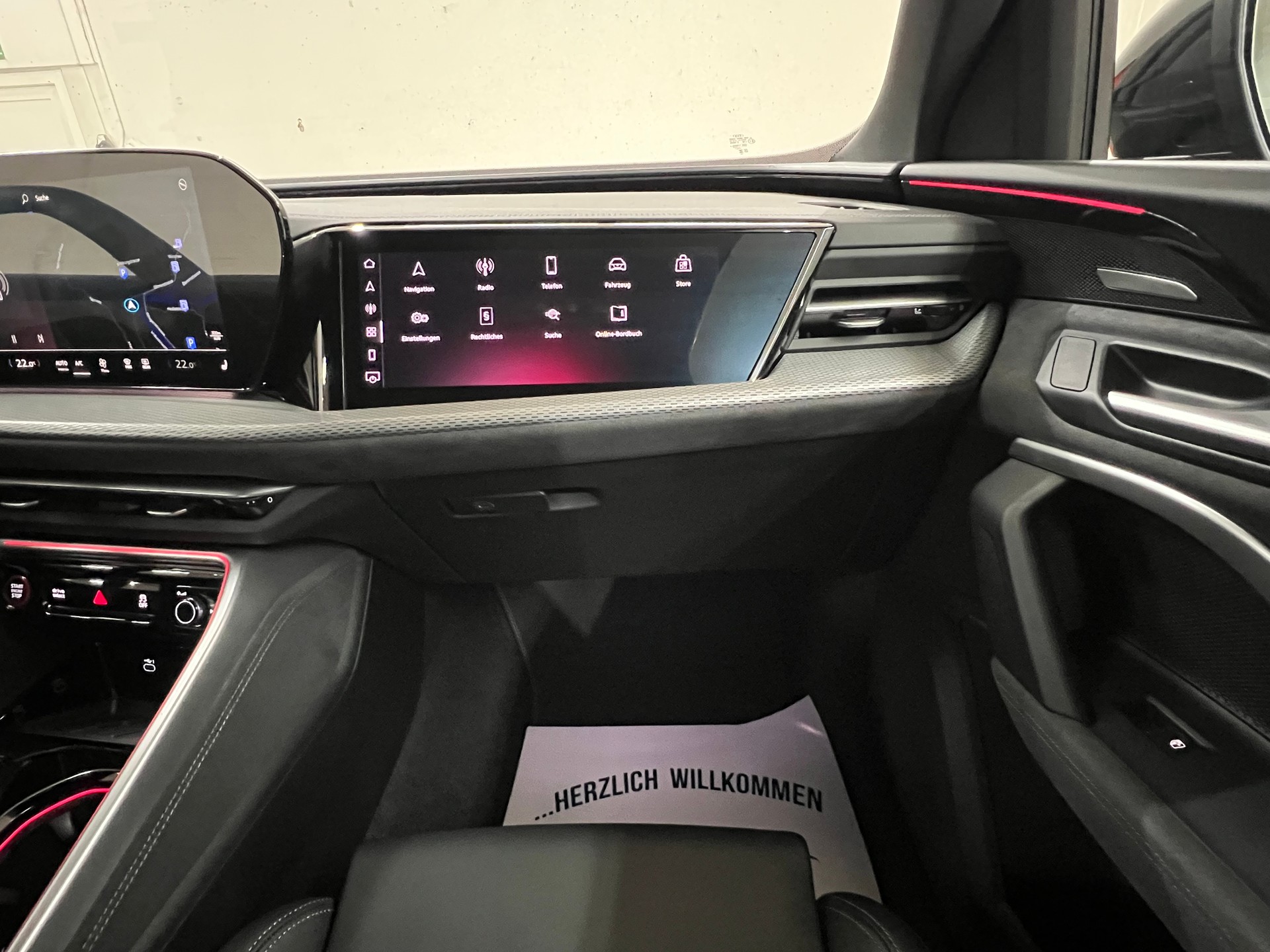 AUDI SQ5 TFSI quattro S-tronic-image-8