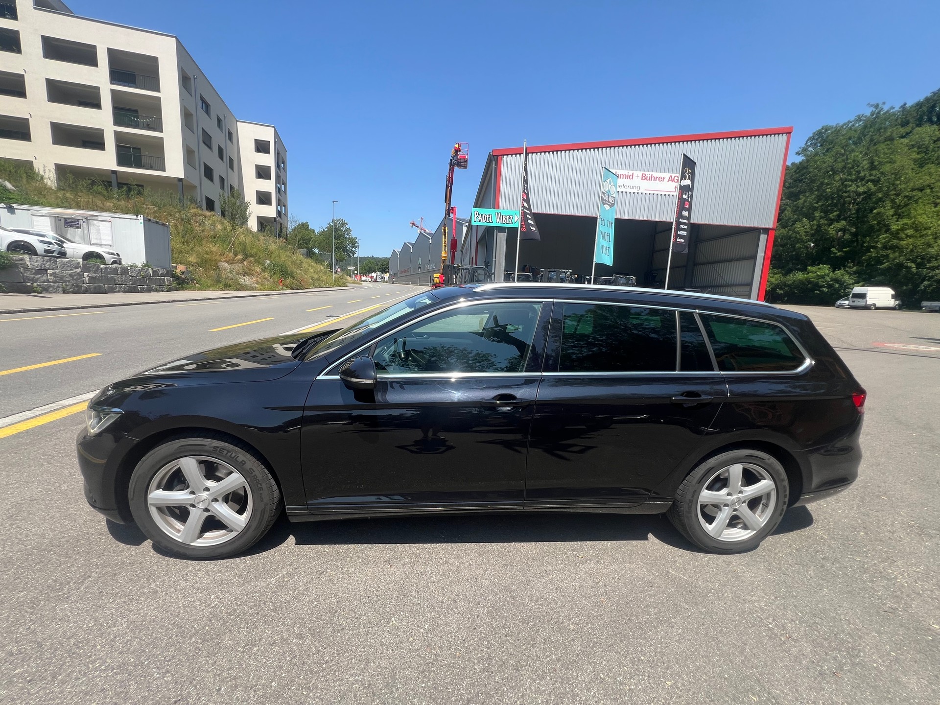 VW Passat Variant 2.0 TDI BMT Trendline DSG-image-7