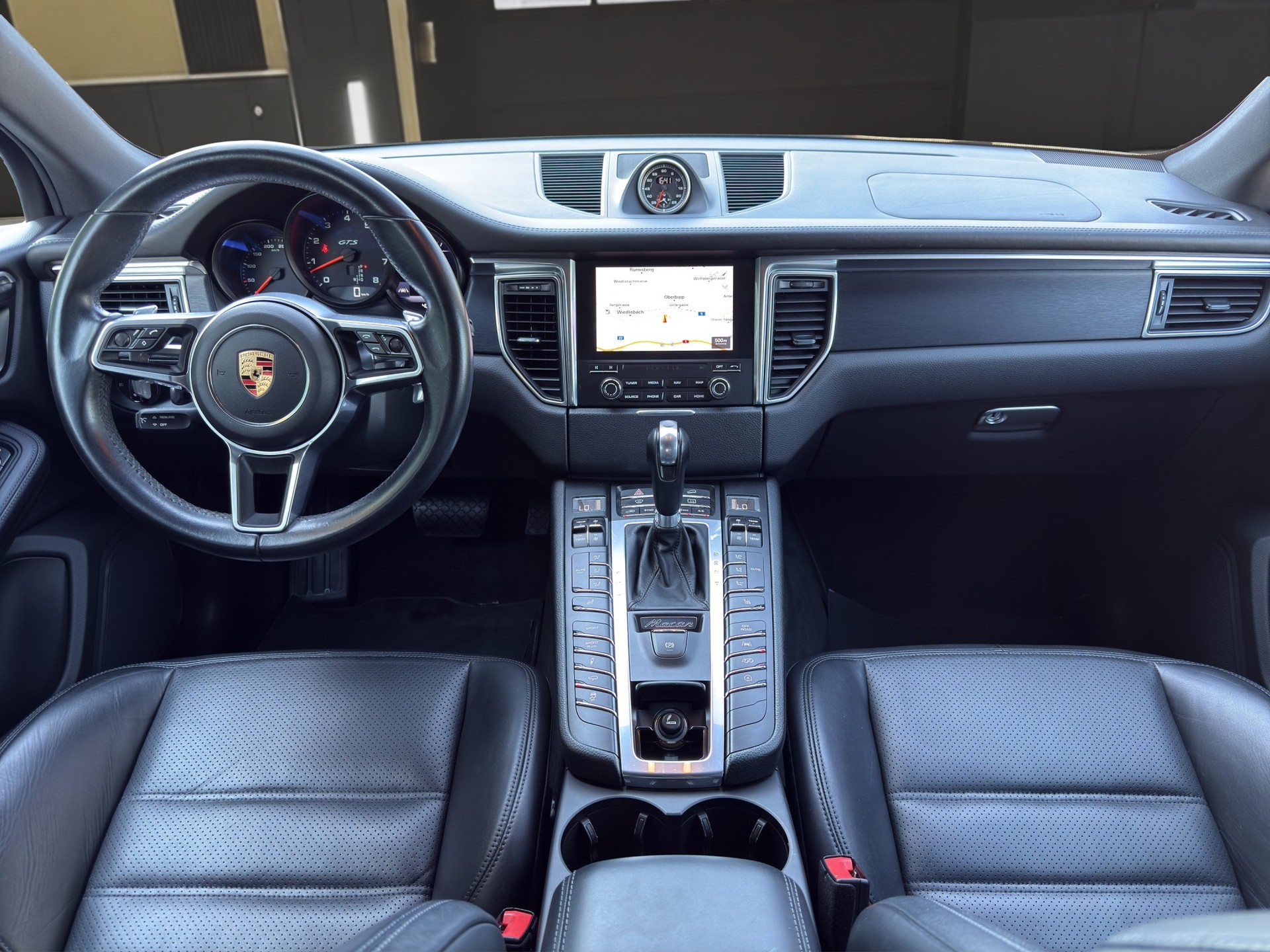 PORSCHE Macan 3.0 V6 GTS-image-10