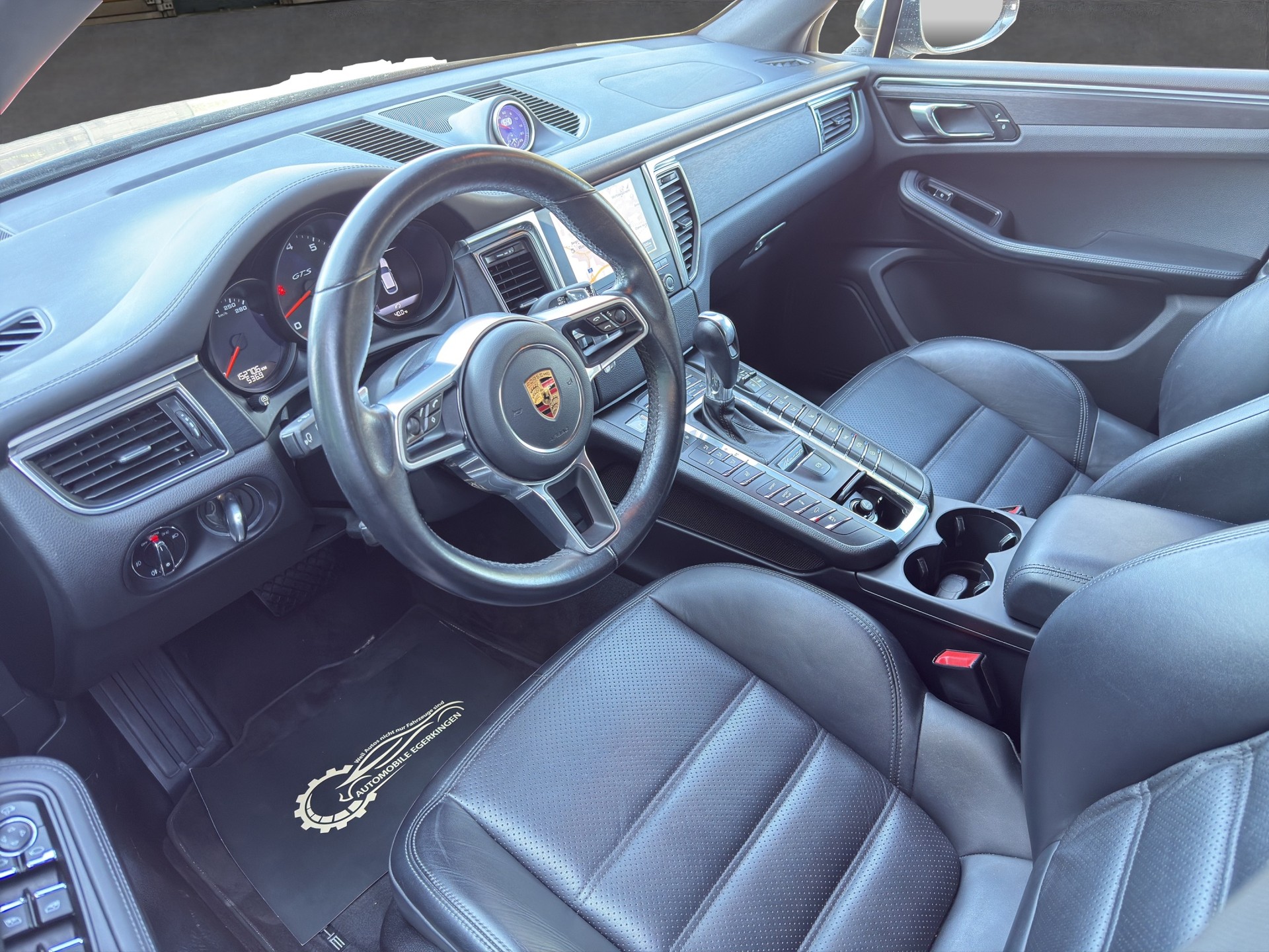 PORSCHE Macan 3.0 V6 GTS-image-8