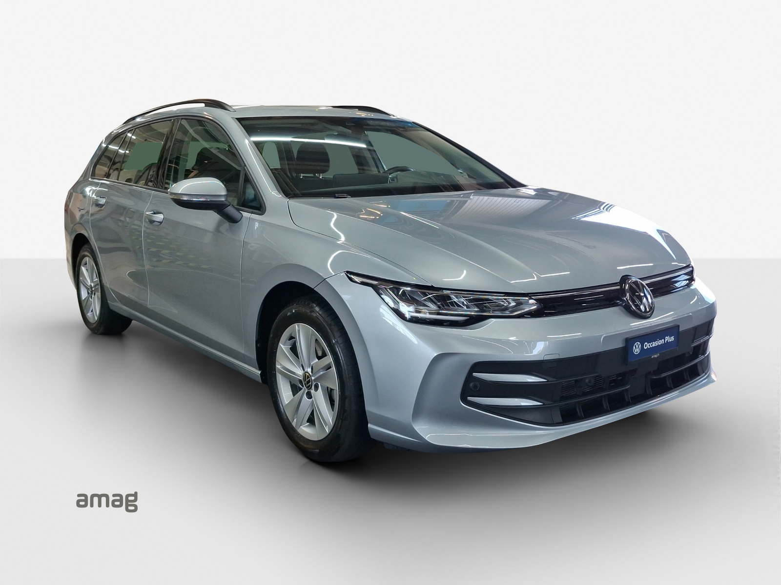 VW Golf Variant 1.5 eTSI mHEV Life DSG-image-6