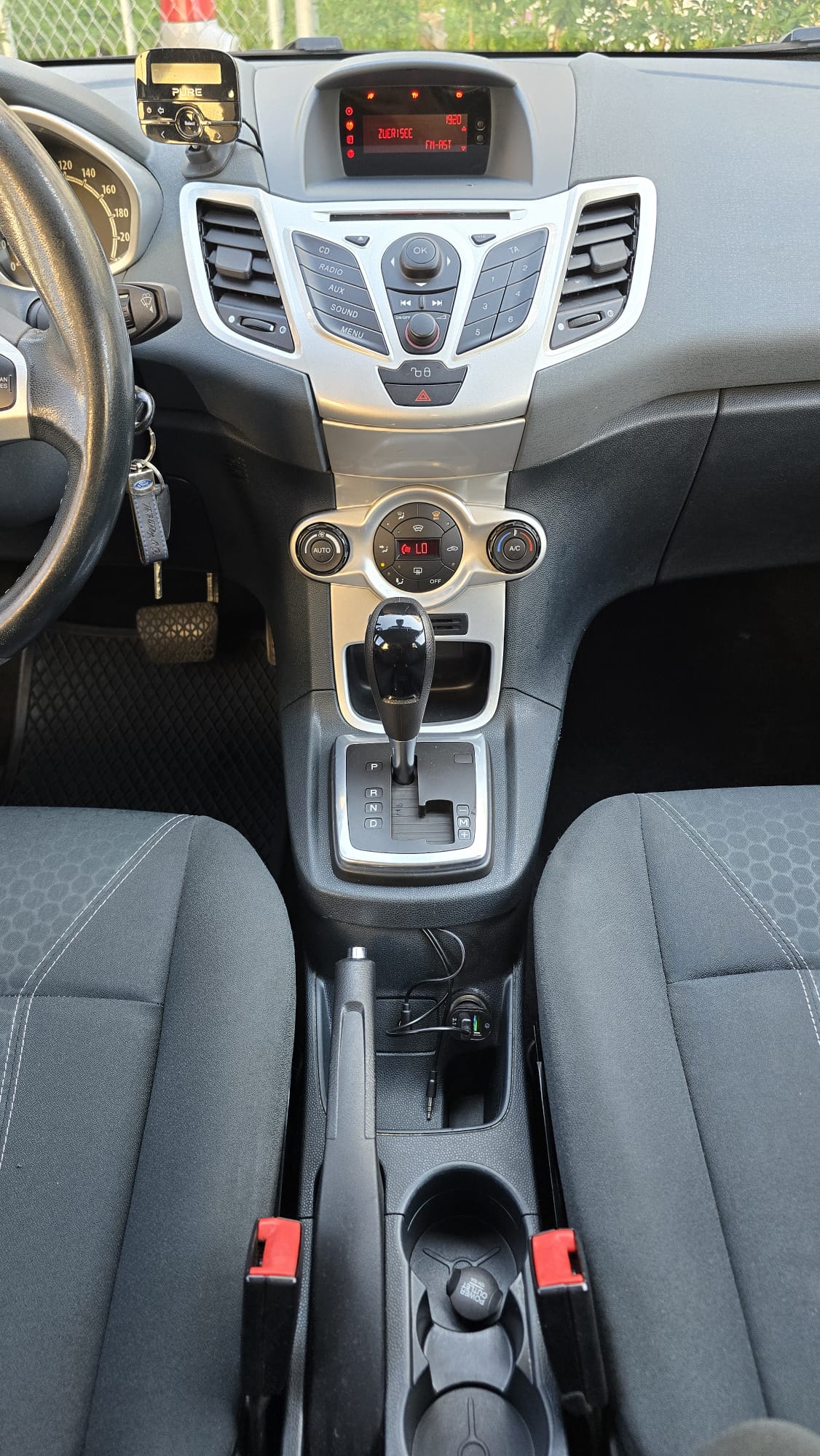 FORD Fiesta 1.4 16V Titanium Automatic |Frisch ab MFK |Ab Service |-image-12