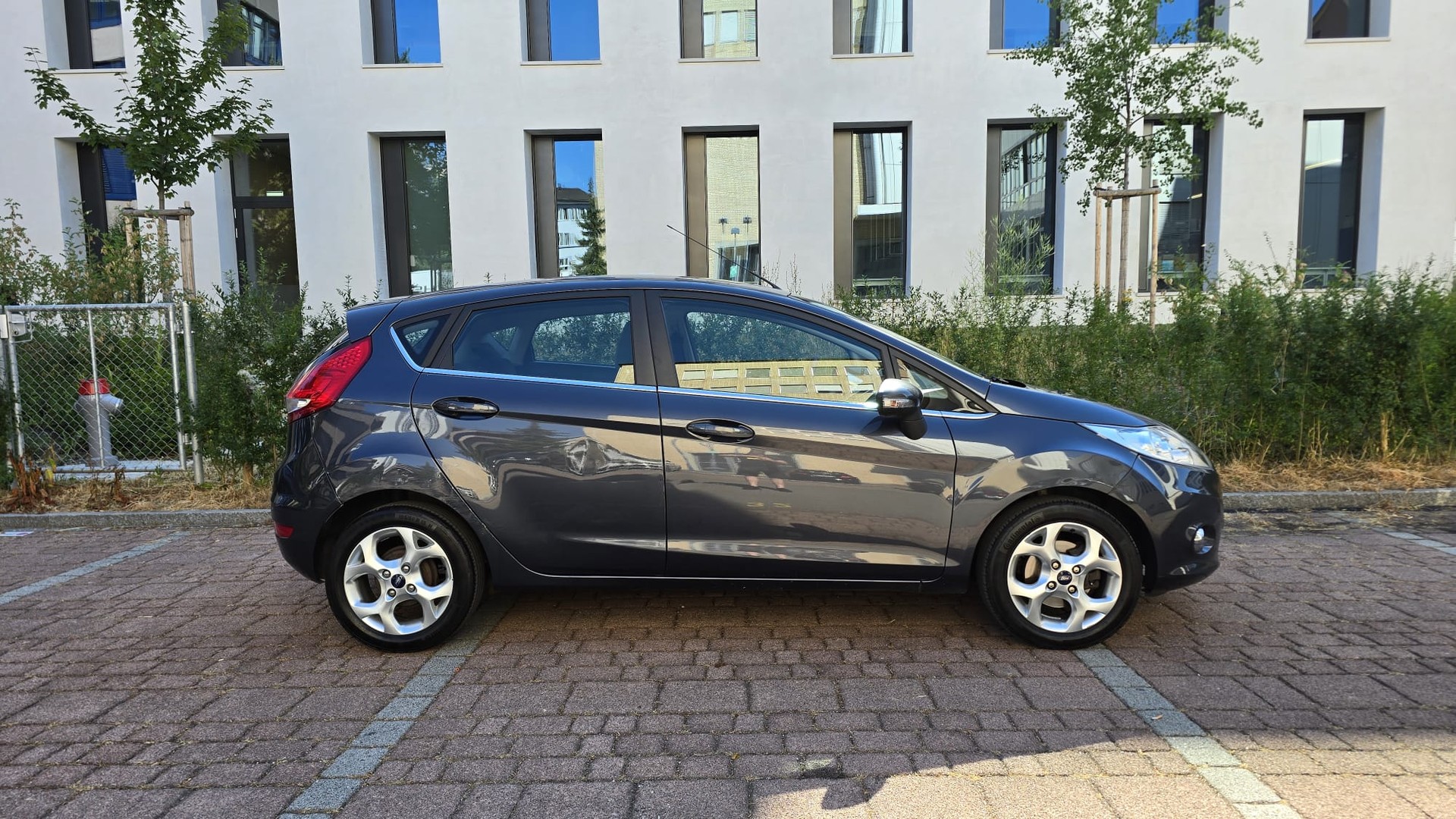 FORD Fiesta 1.4 16V Titanium Automatic |Frisch ab MFK |Ab Service |-image-3