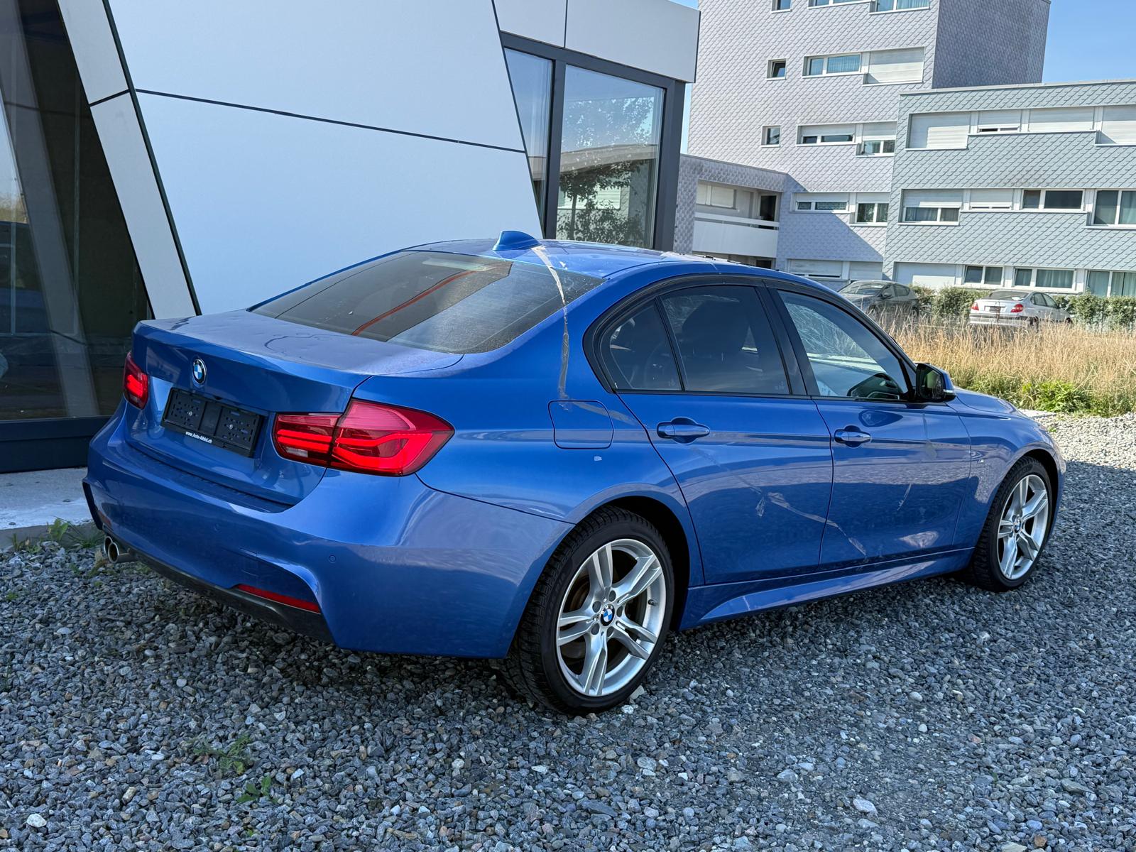 BMW 330d xDrive M Sport Steptronic *HAGELSCHADEN* **Jetzt nur noch CHF 12'900.- statt CHF 18'900.-**-image-18