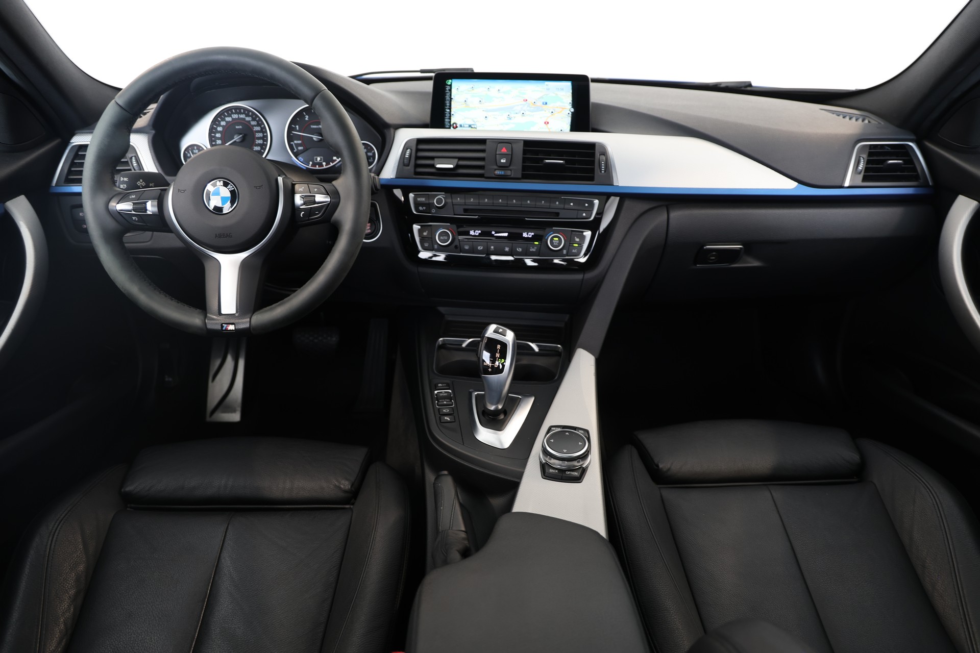 BMW 330d xDrive M Sport Steptronic-image-9