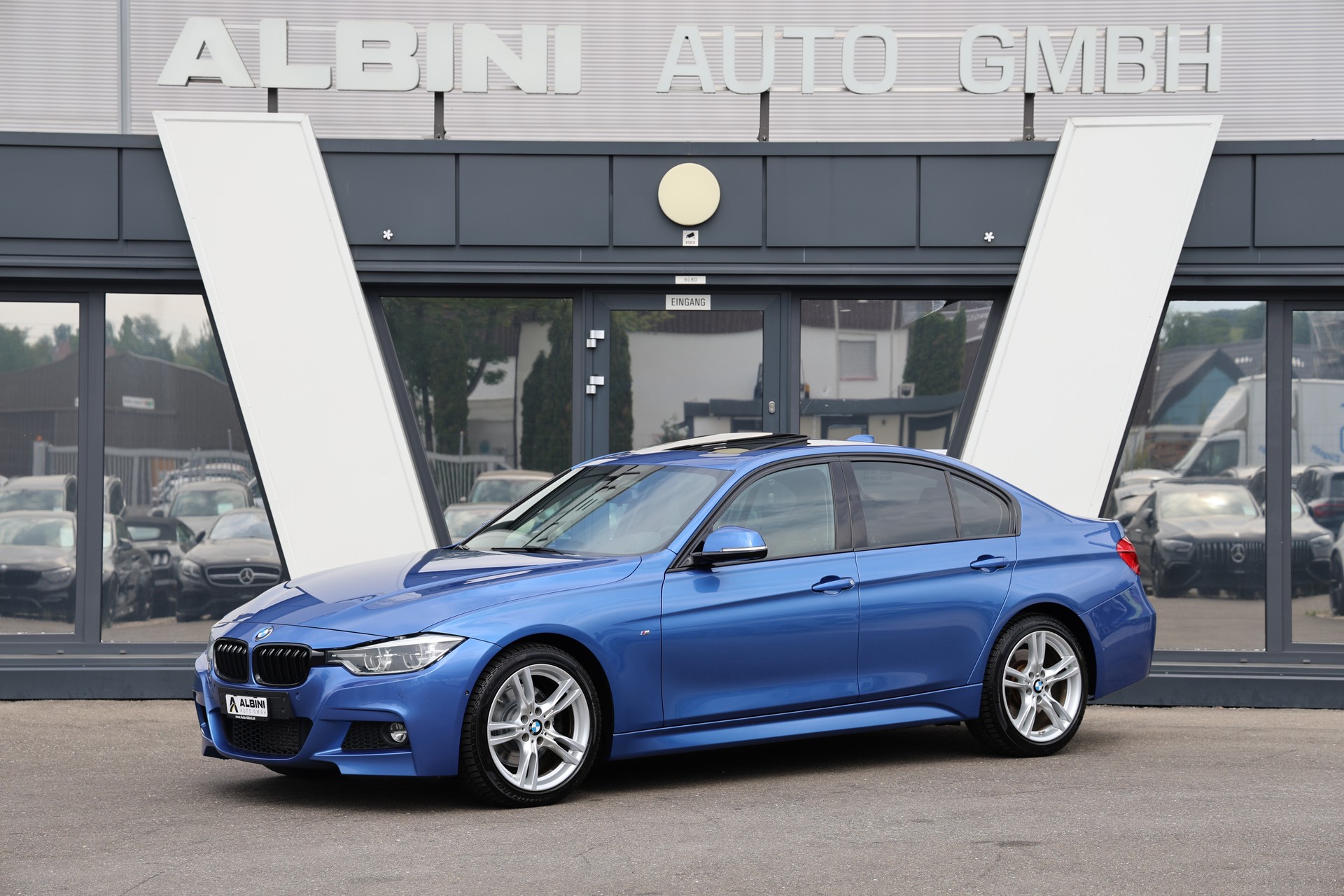 BMW 330d xDrive M Sport Steptronic-image-0