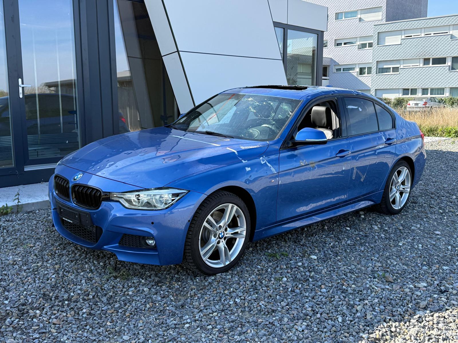 BMW 330d xDrive M Sport Steptronic *HAGELSCHADEN* **Jetzt nur noch CHF 12'900.- statt CHF 18'900.-**-image-16