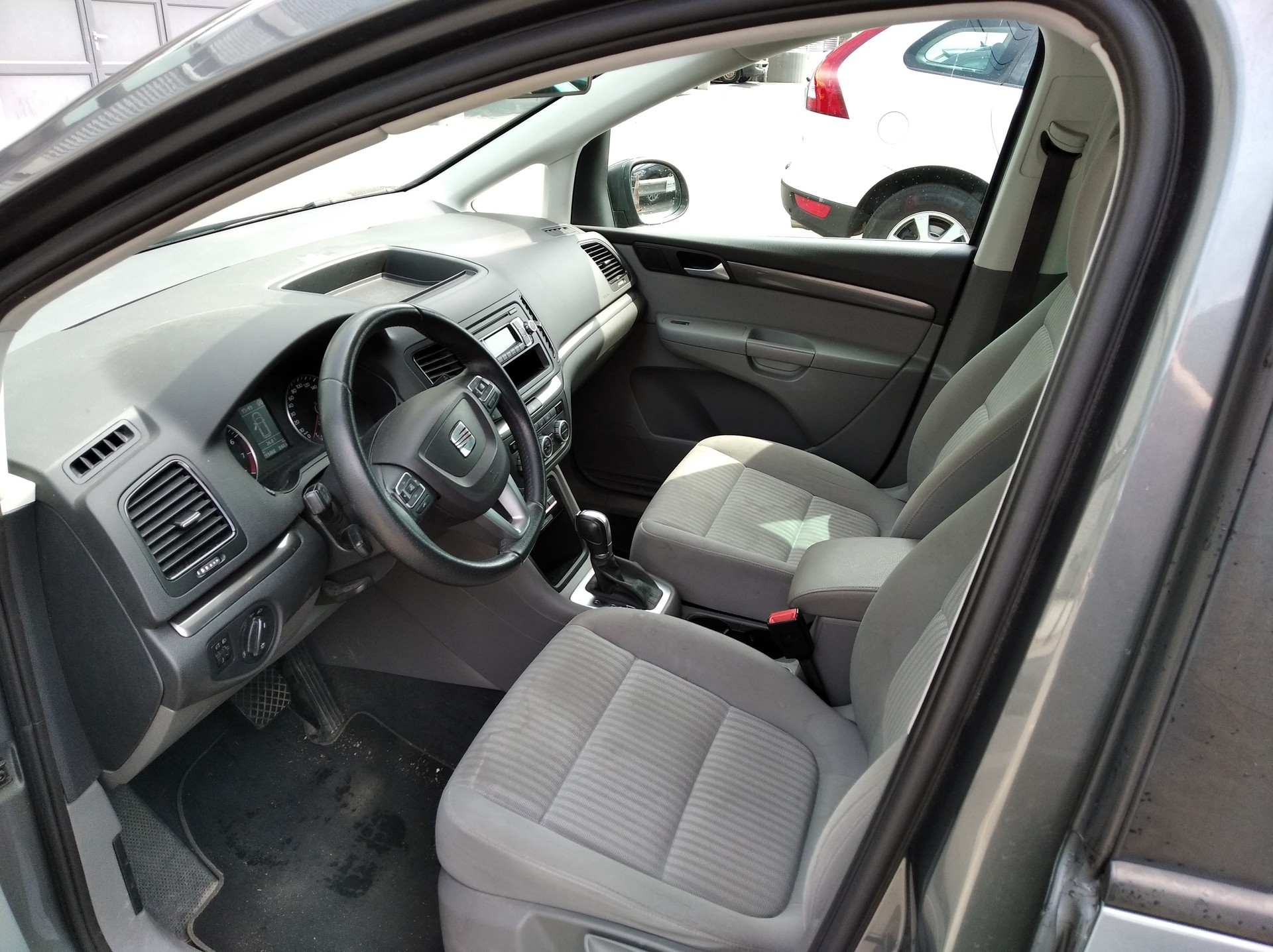 SEAT Alhambra 1.4 TSI Style Viva Eco DSG-image-9