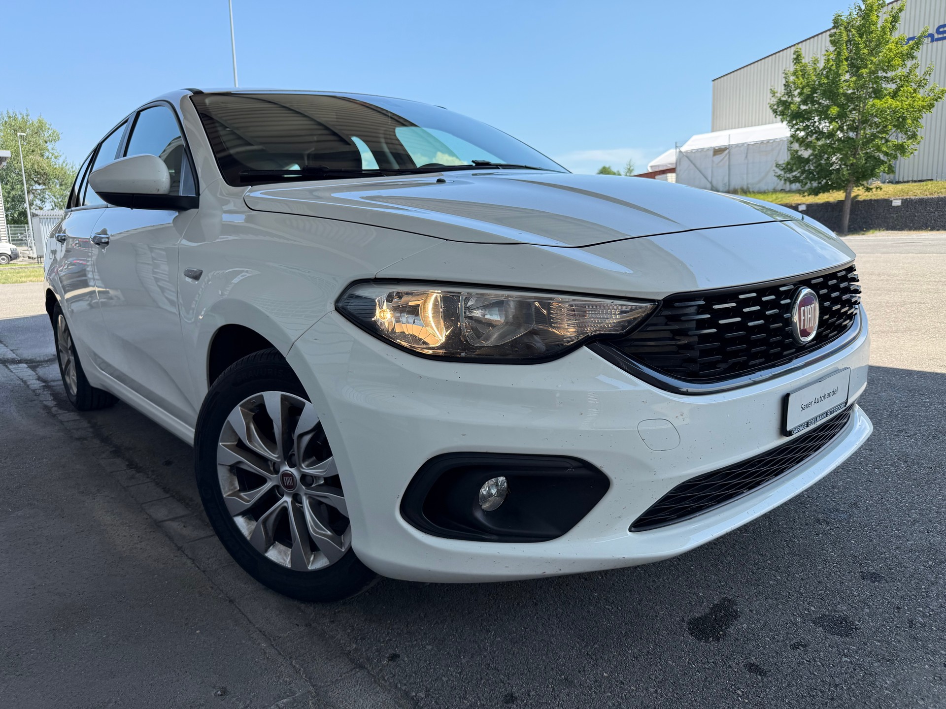 FIAT Tipo 1.4T Station Wagon Street-image-2