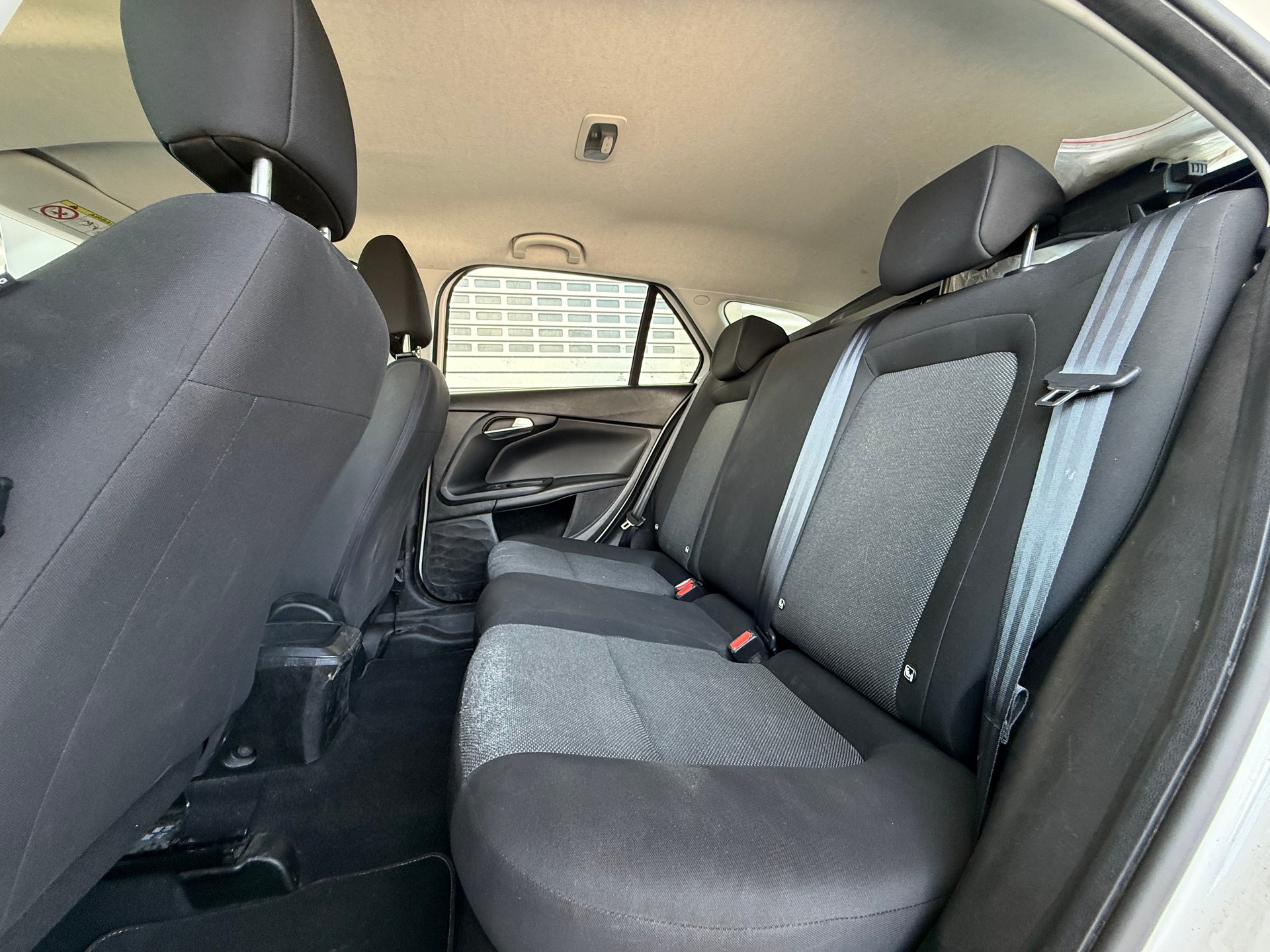 FIAT Tipo 1.4T Station Wagon Street-image-9