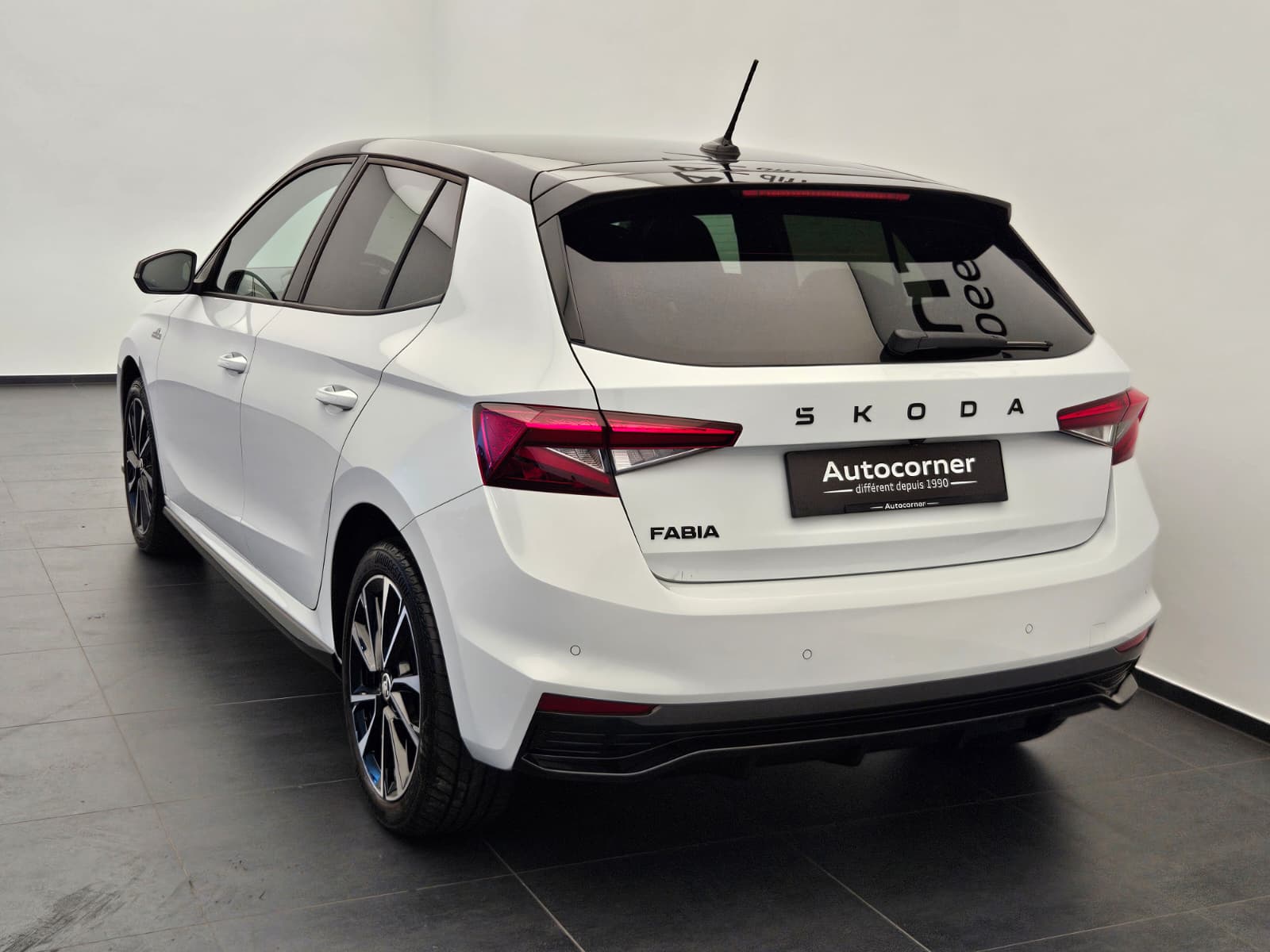 SKODA Fabia 1.0 TSI Monte Carlo DSG-image-8
