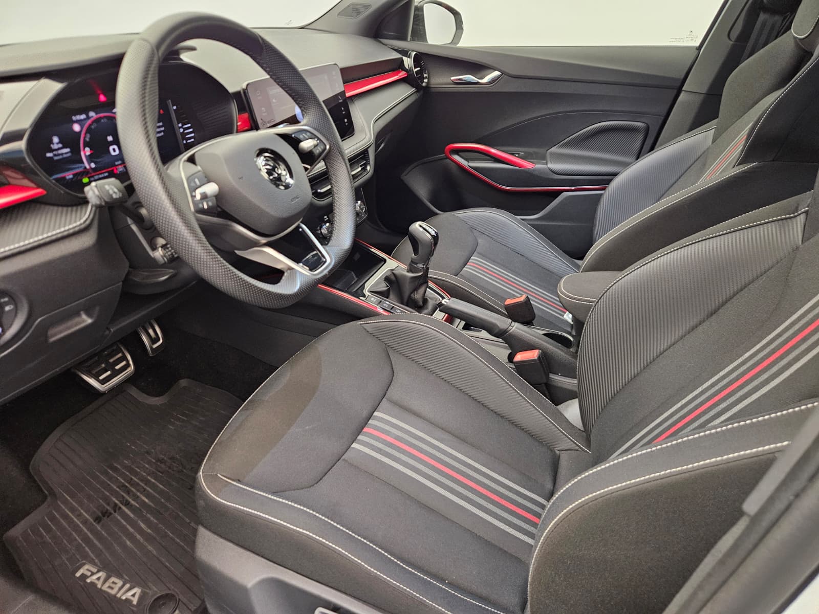 SKODA Fabia 1.0 TSI Monte Carlo DSG-image-10