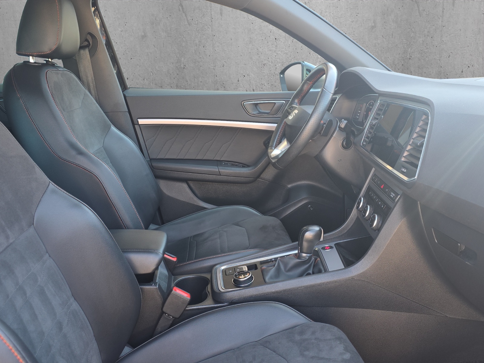 SEAT Ateca 2.0 TDI CR Move FR 4Drive DSG "Vollausstattung"-image-11