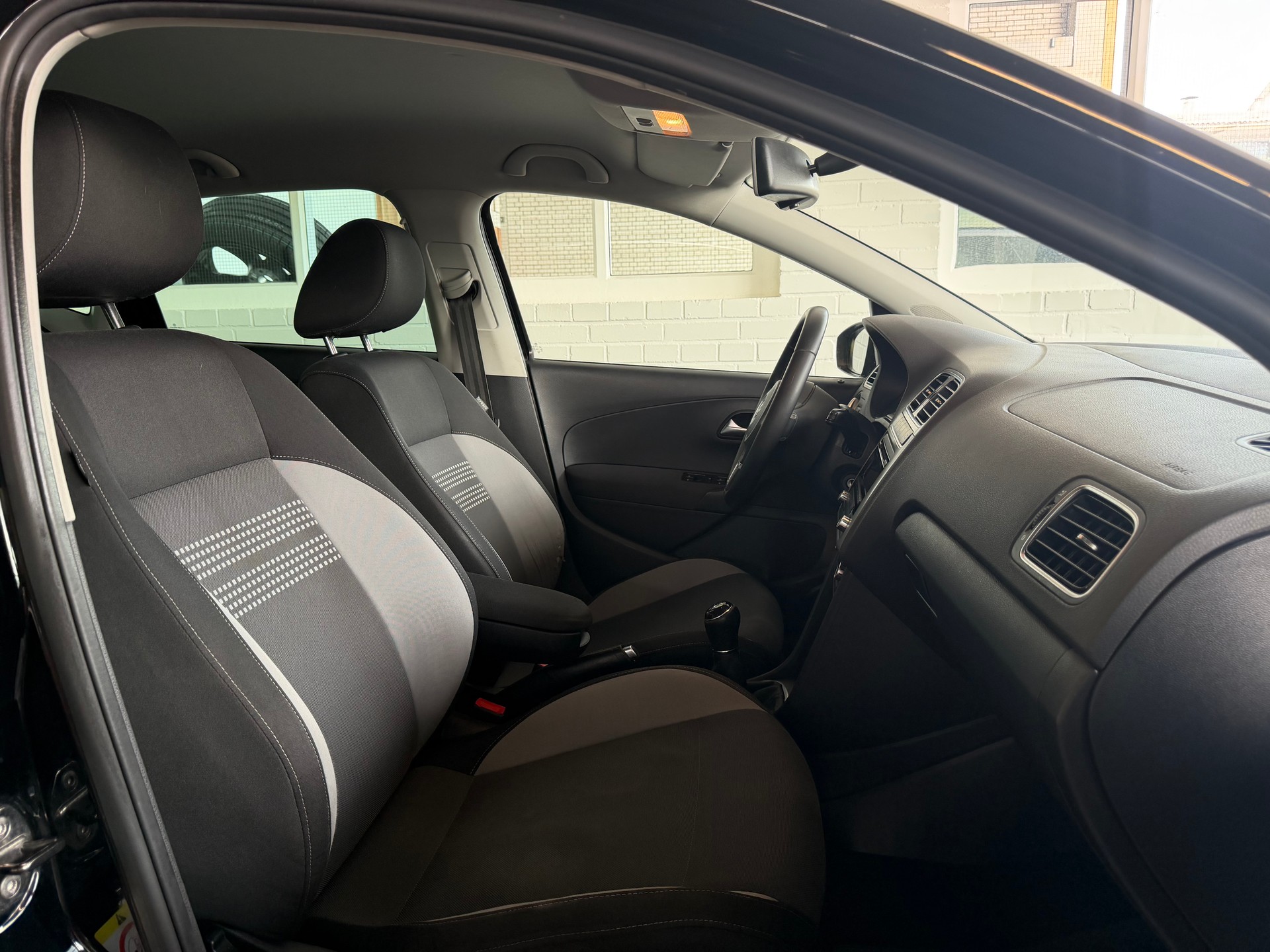 VW Polo 1.2 TSI Trendline-image-13