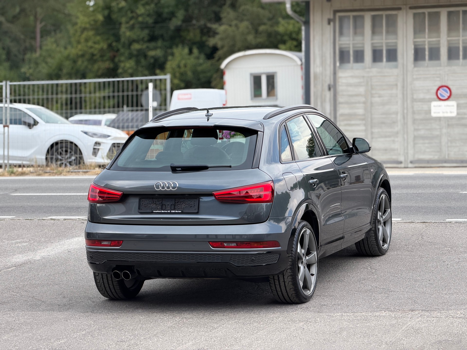 AUDI Q3 2.0 TFSI sport quattro S-tronic-image-4