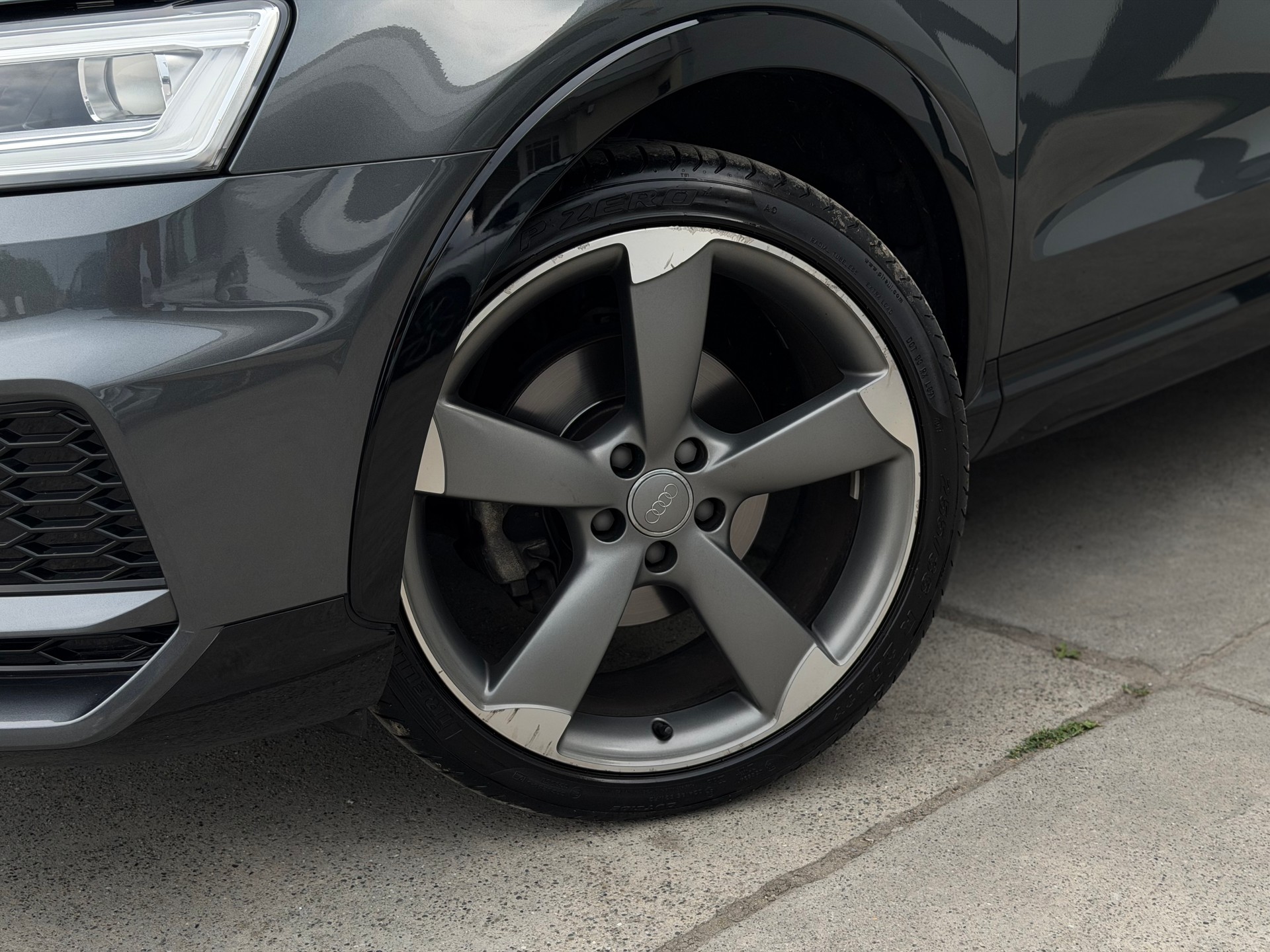 AUDI Q3 2.0 TFSI sport quattro S-tronic-image-8