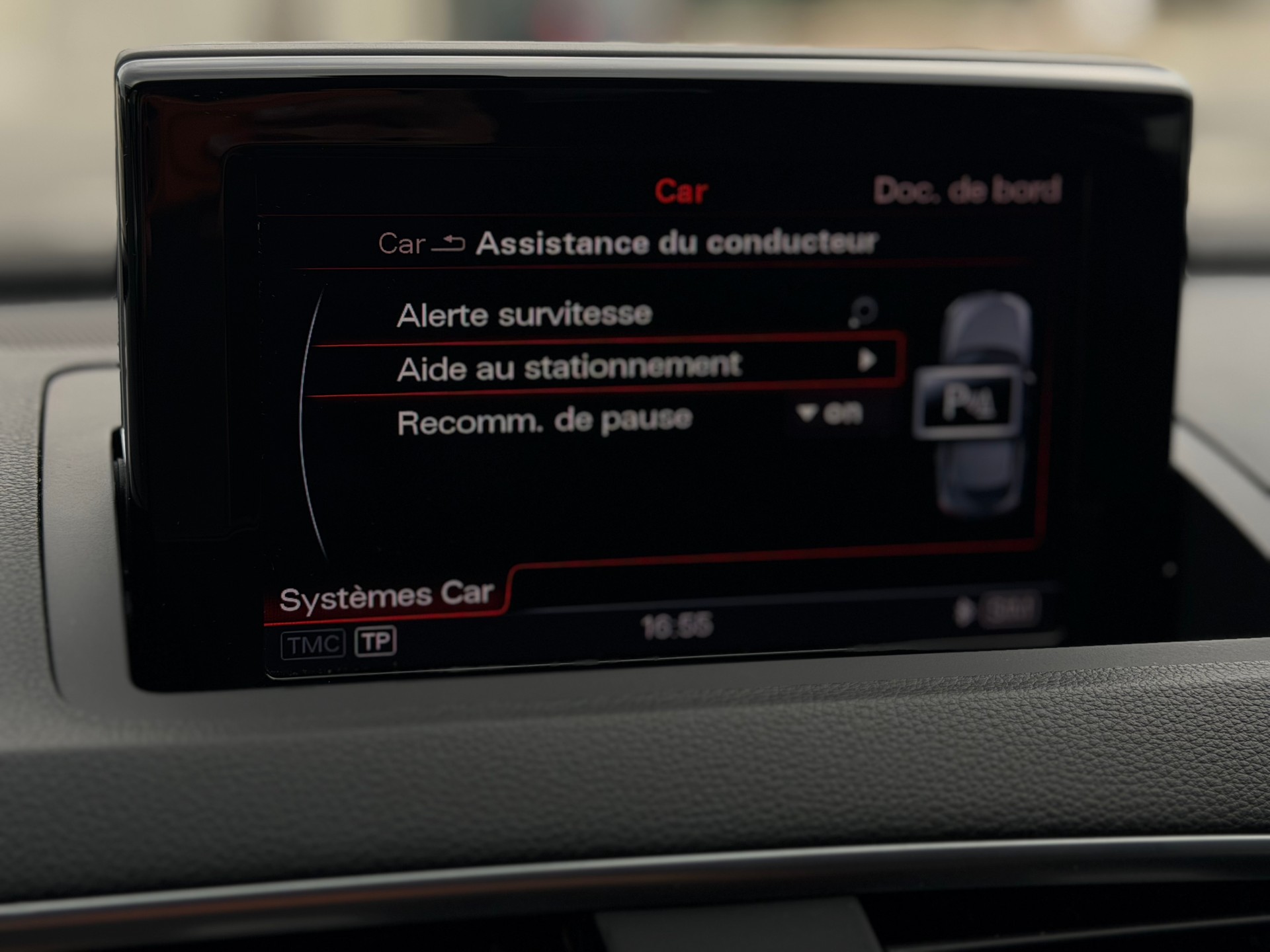 AUDI Q3 2.0 TFSI sport quattro S-tronic-image-19