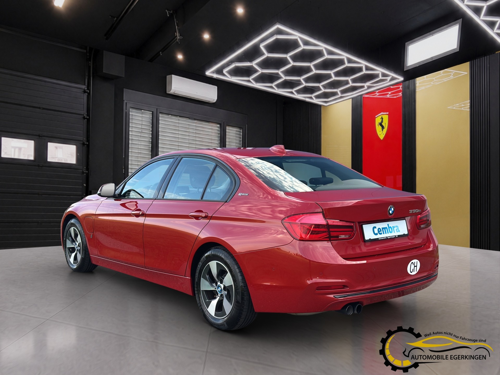 BMW 330e iPerformance Sport Line Steptronic-image-6