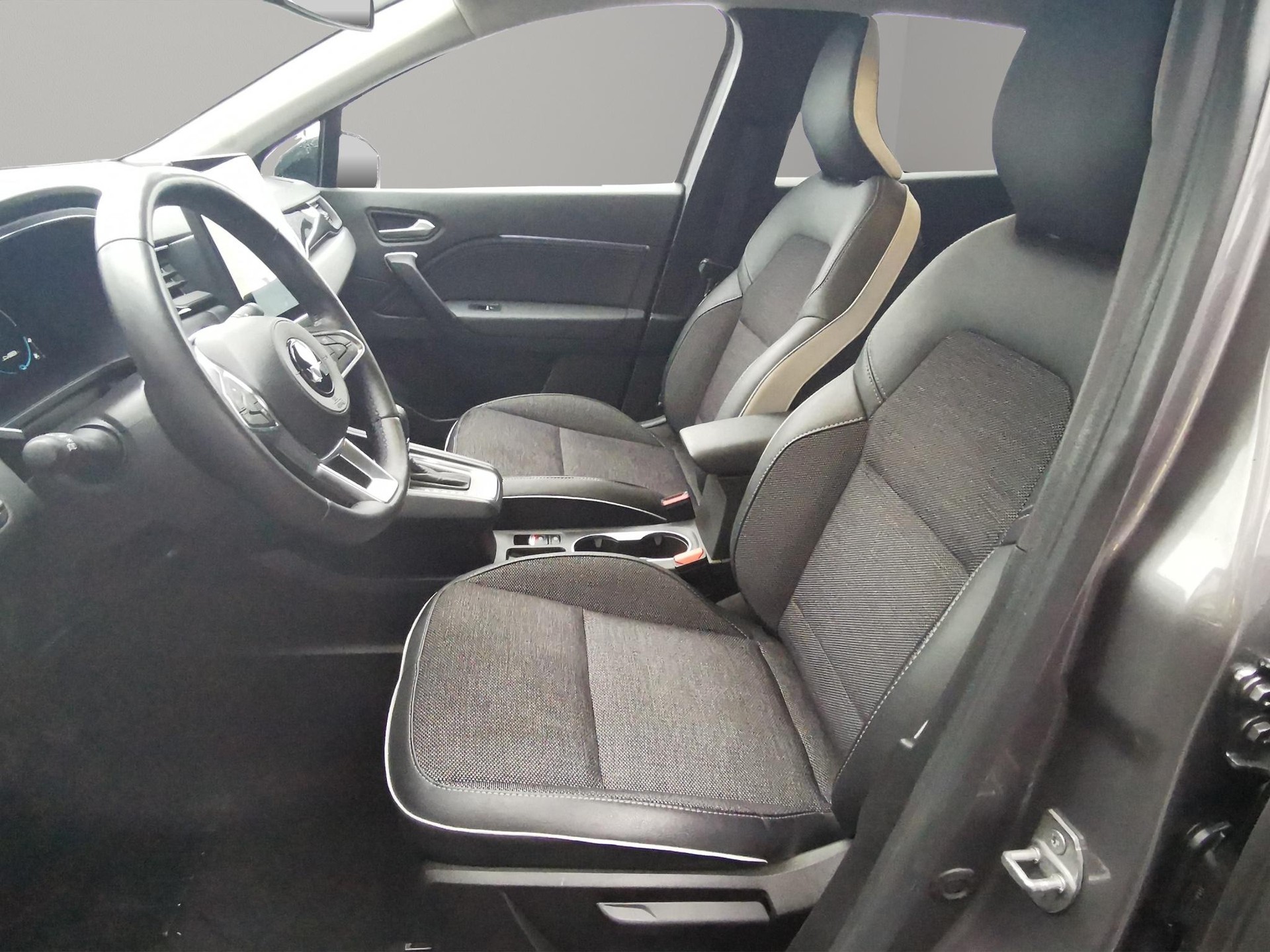 MITSUBISHI ASX 1.6 HEV Intense-image-1