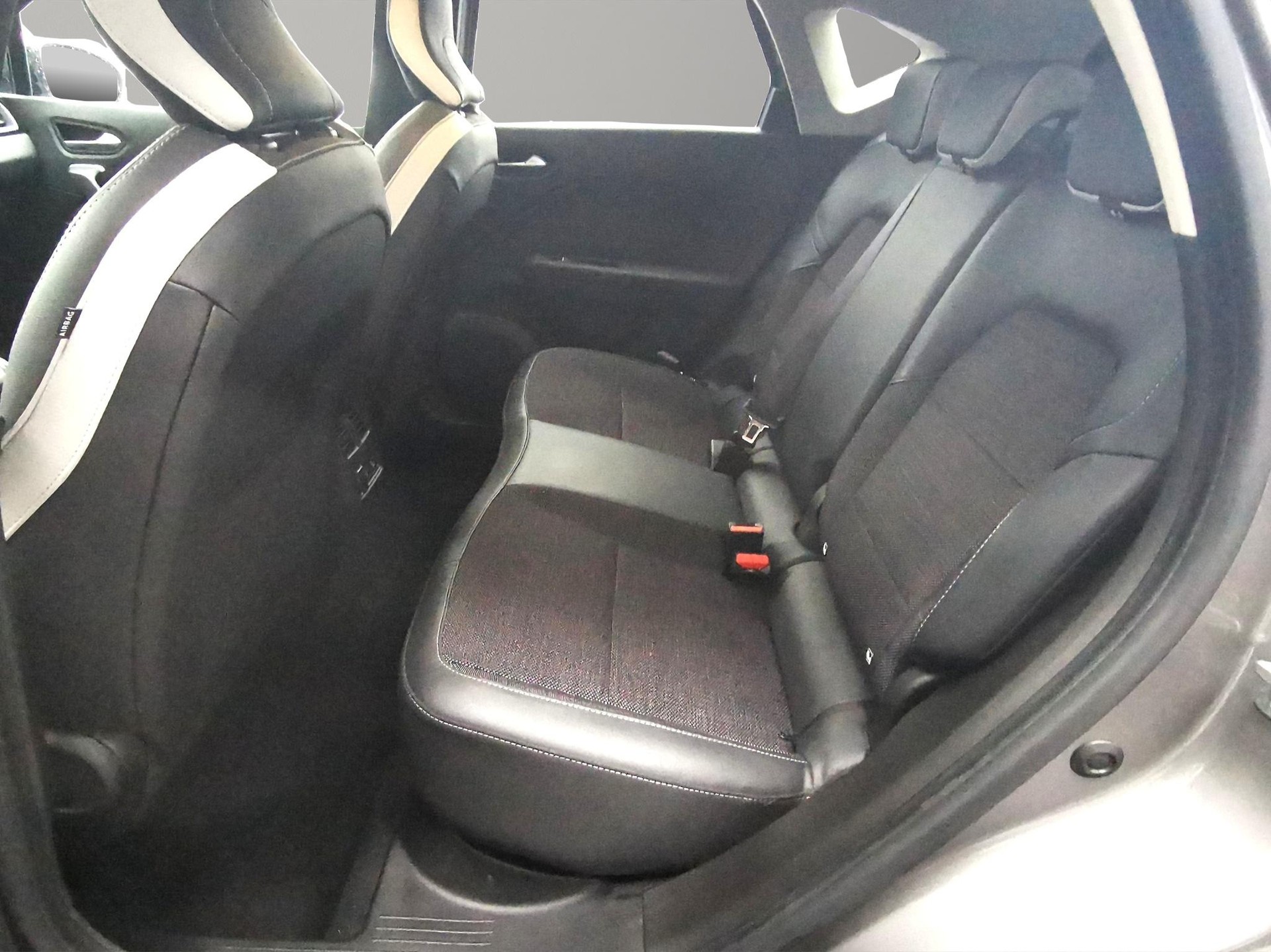 MITSUBISHI ASX 1.6 HEV Intense-image-5