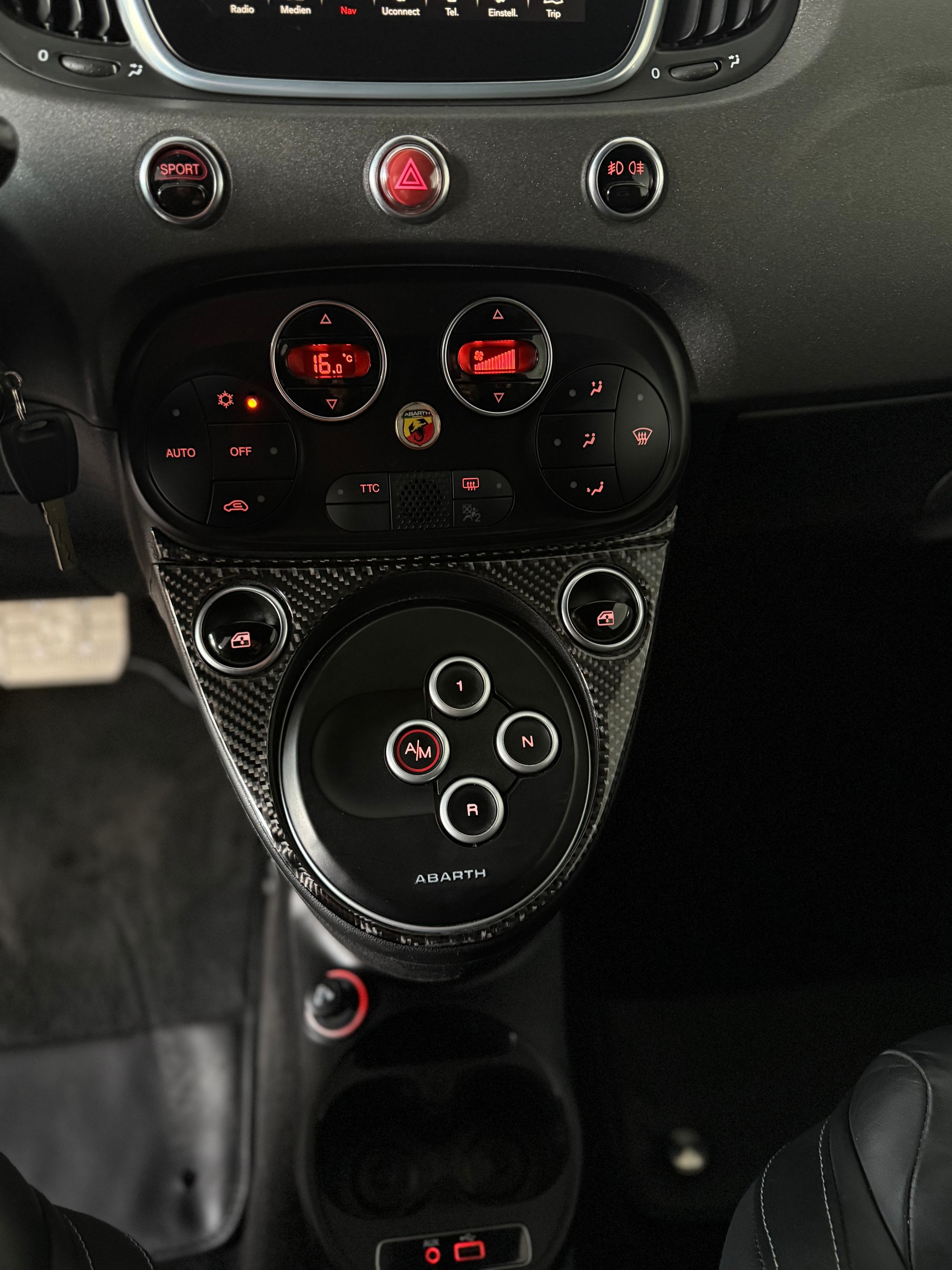 FIAT 595 1.4 16V Turbo Abarth Competizione Dualogic-image-17